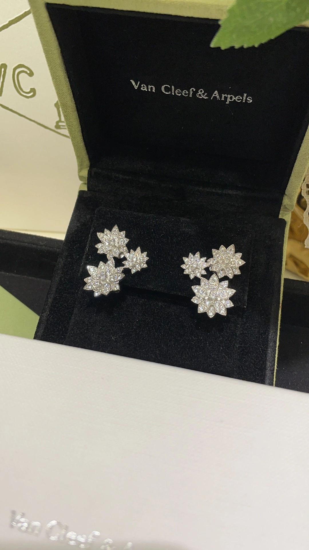 Sparkle jewelry -- 1rp58s Lotus item:D-S392G2520