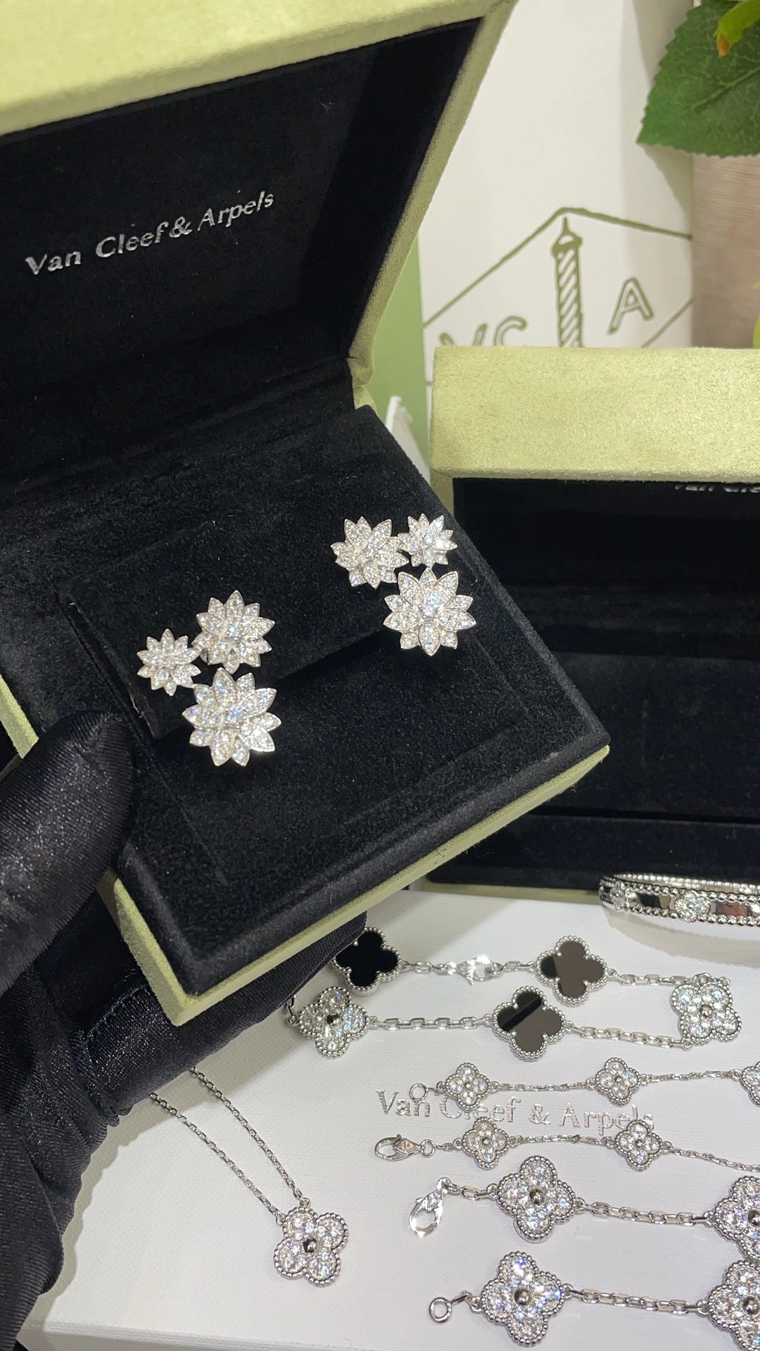 Sparkle jewelry -- 1rp58s Lotus item:D-S392G2520