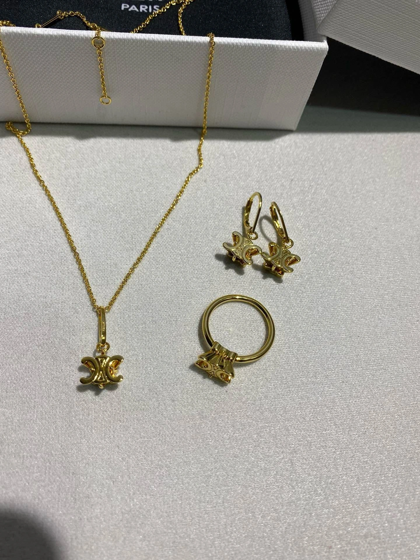 Sparkle jewelry -- 358i95 item:D-S392G2504
