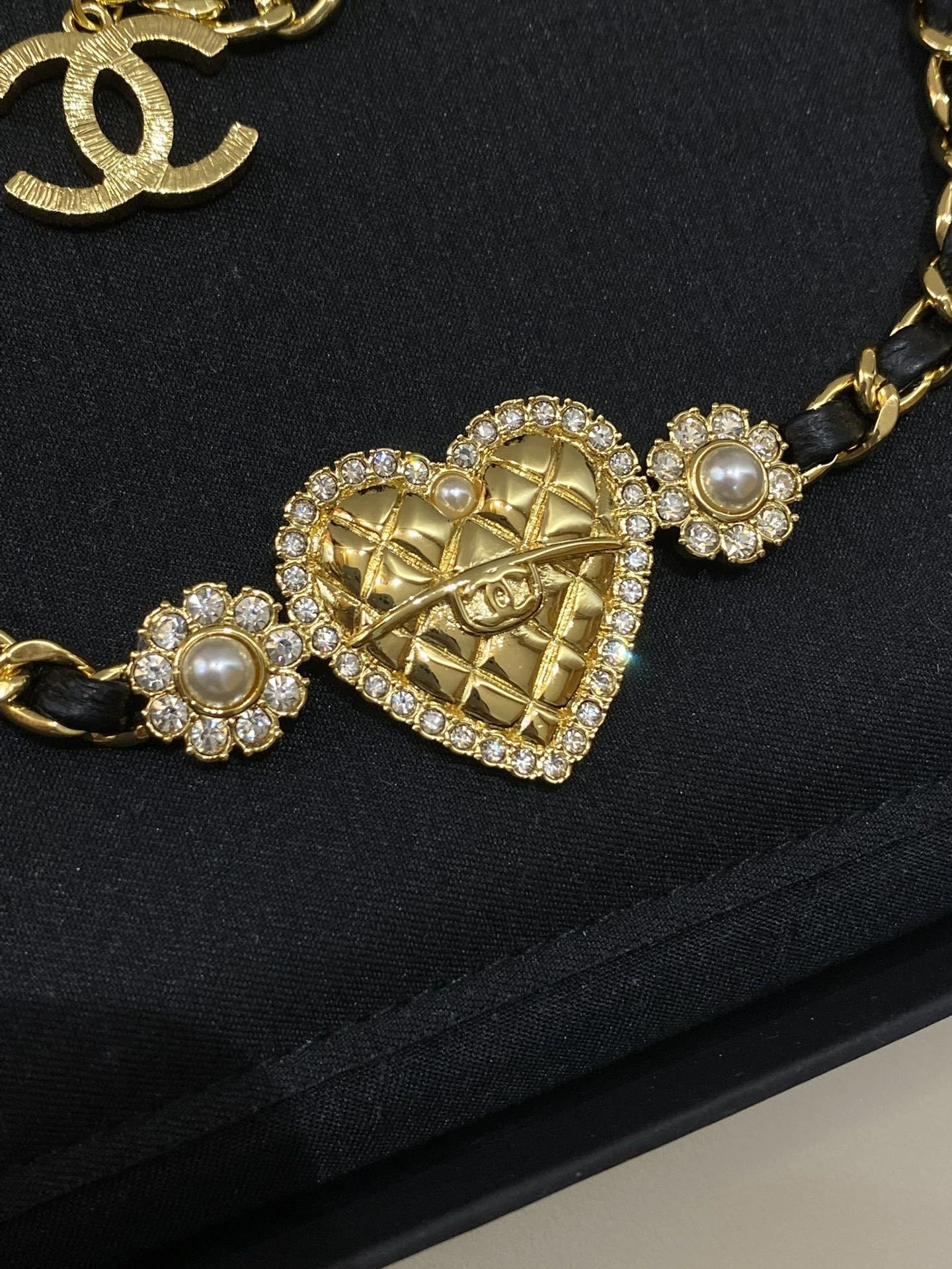 Sparkle jewelry -- 3h1958 chocker item:D-S392G2577