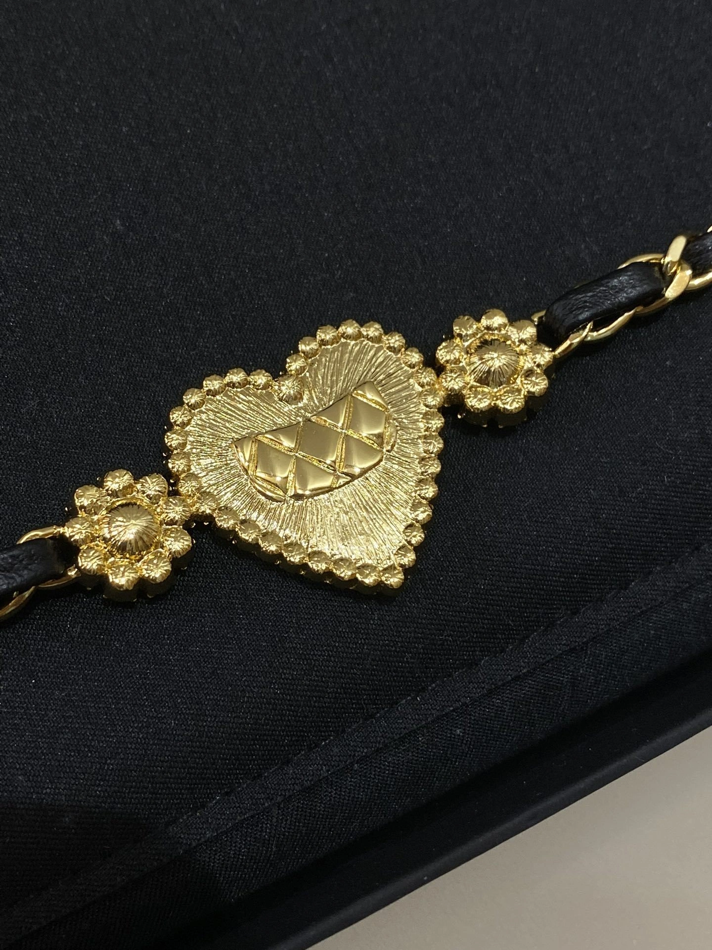 Sparkle jewelry -- 3h1958 chocker item:D-S392G2577