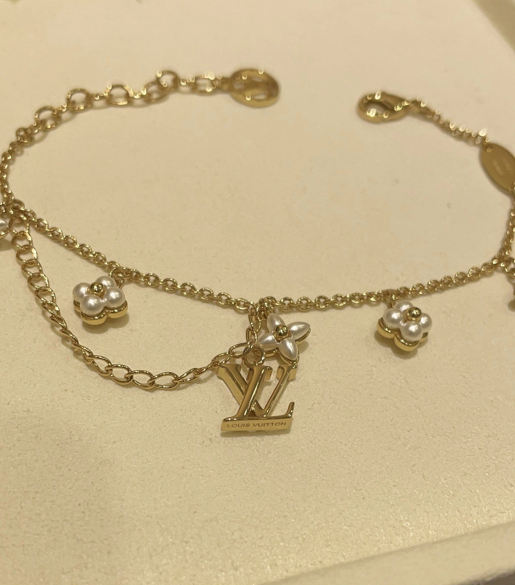 Sparkle jewelry -- 8V Floragram item:D-S392G2516