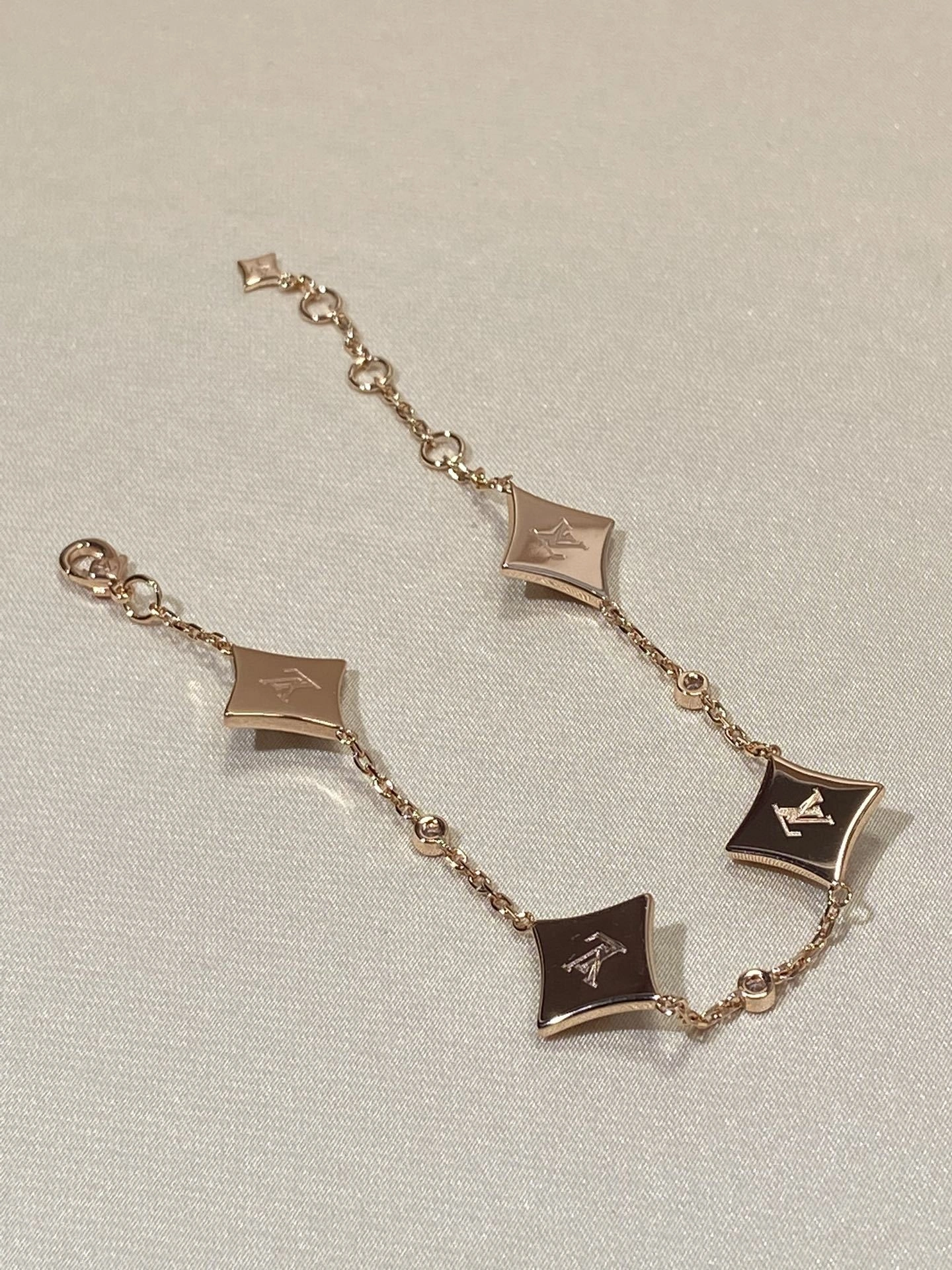 &Sparkle jewelry -- 8V item:D-S392G2514