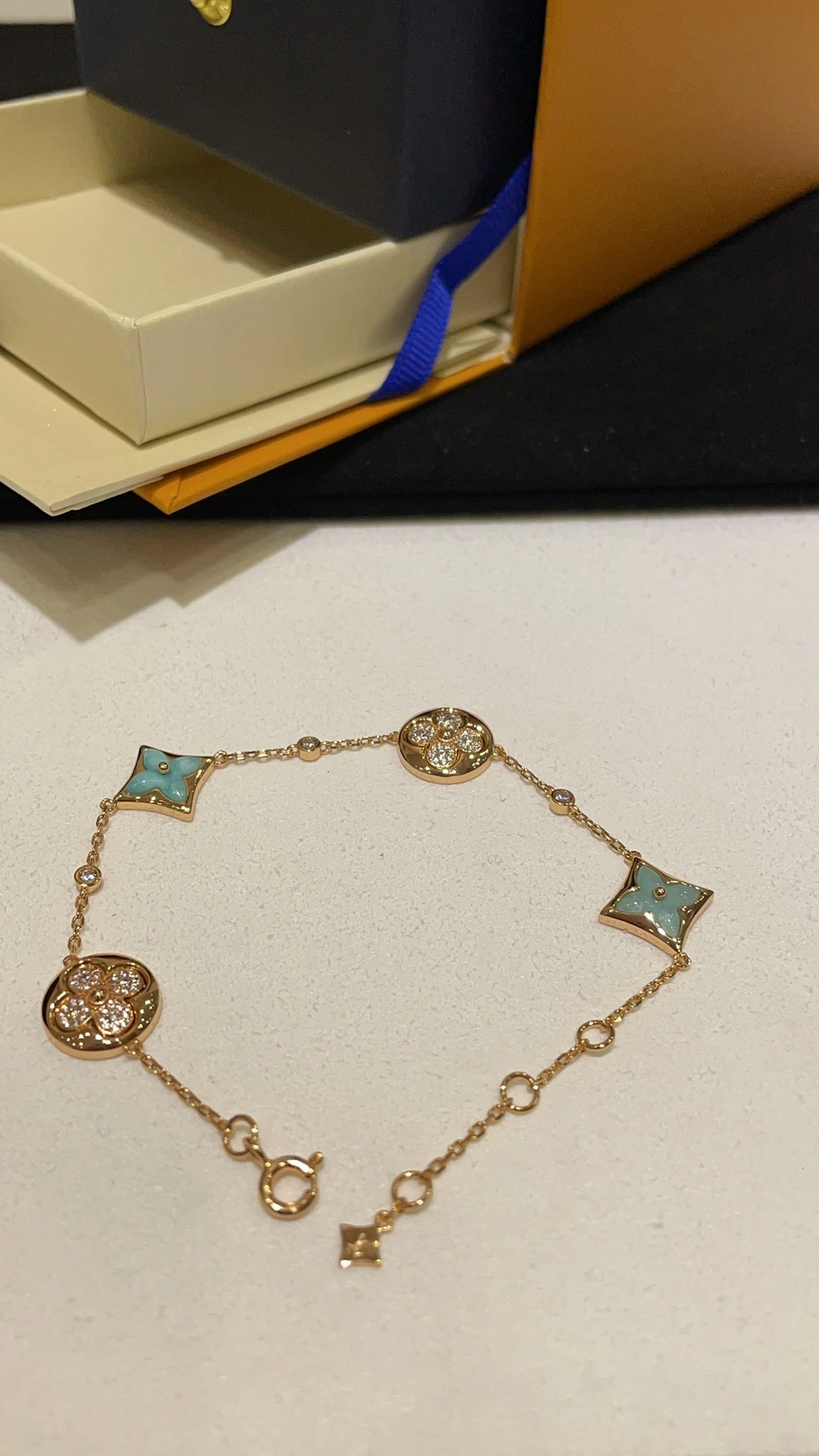 Sparkle jewelry -- 8V item:D-S392G2515