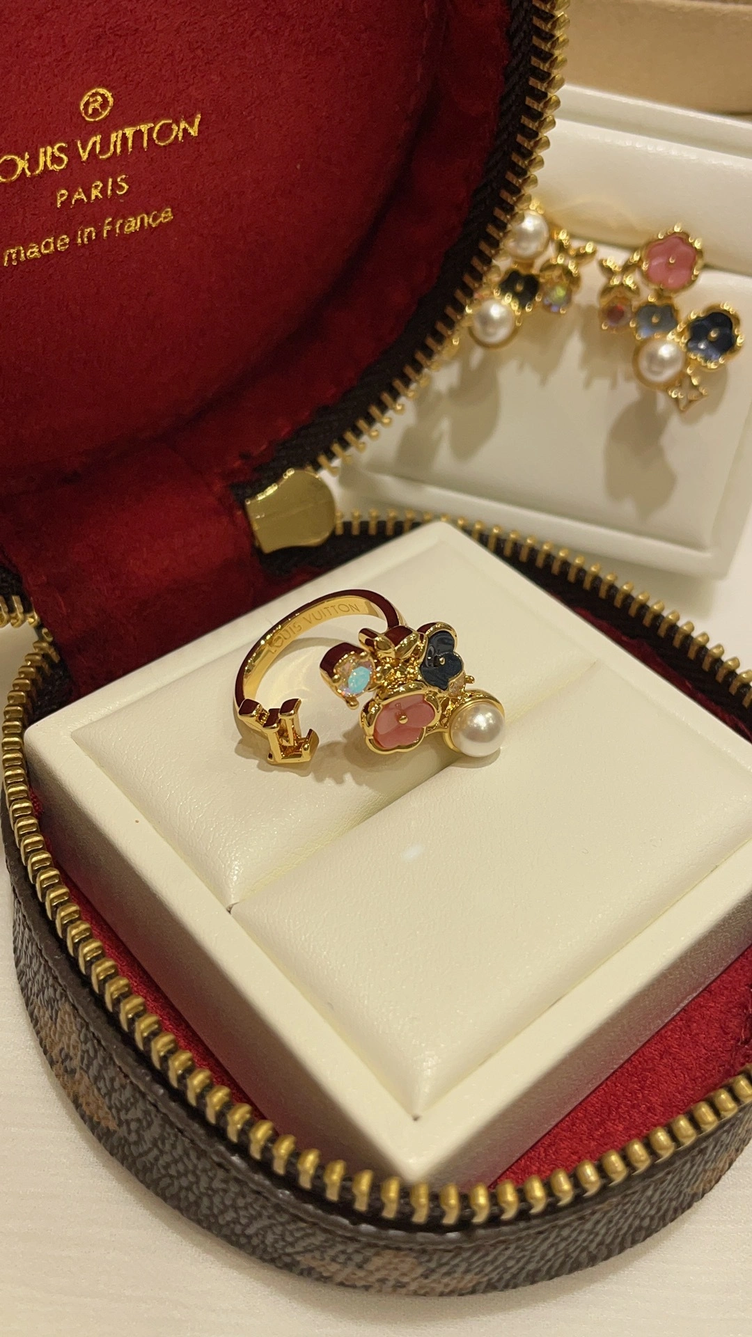 Sparkle jewelry -- 8V item:D-S392G2517