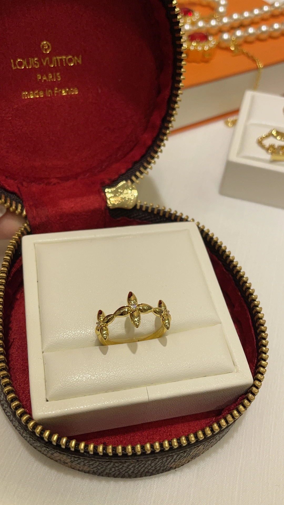 Sparkle jewelry -- 8V item:D-S392G2518