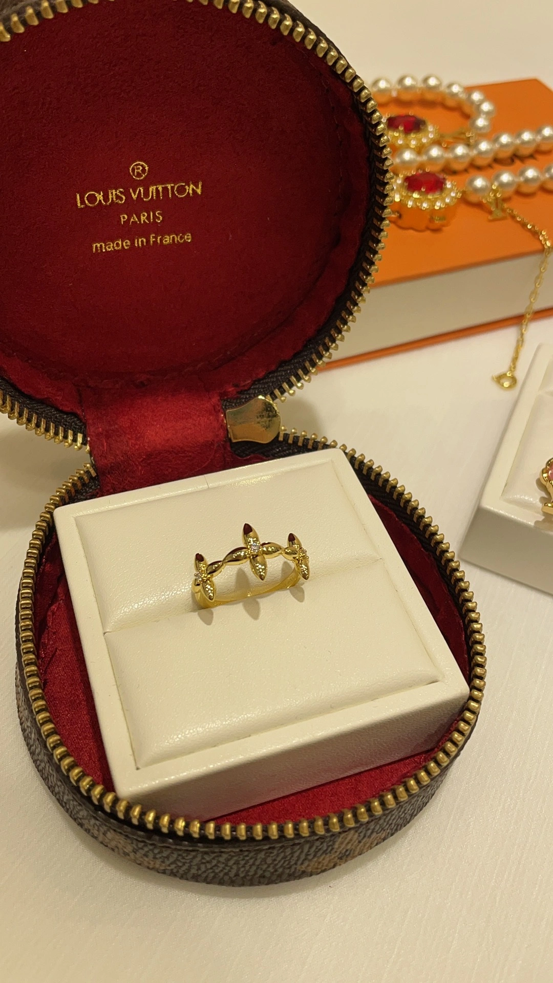 Sparkle jewelry -- 8V item:D-S392G2518