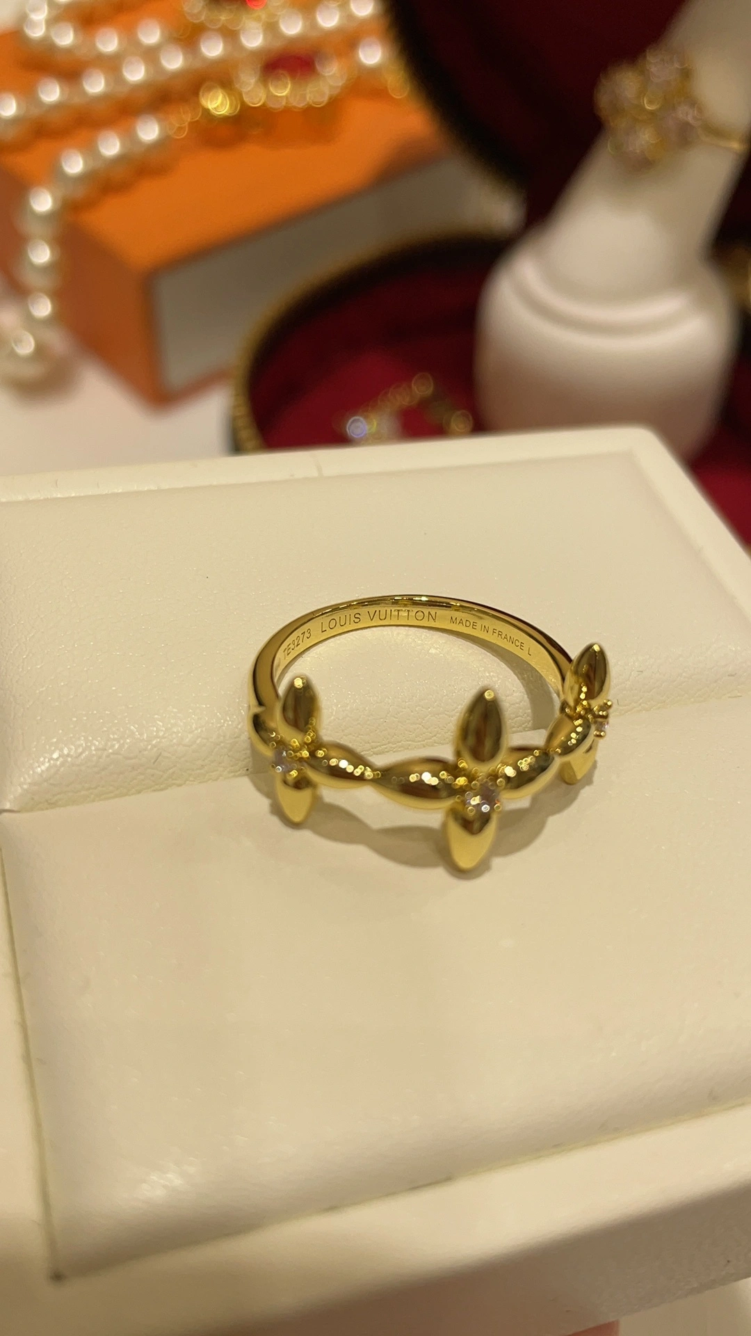 Sparkle jewelry -- 8V item:D-S392G2518