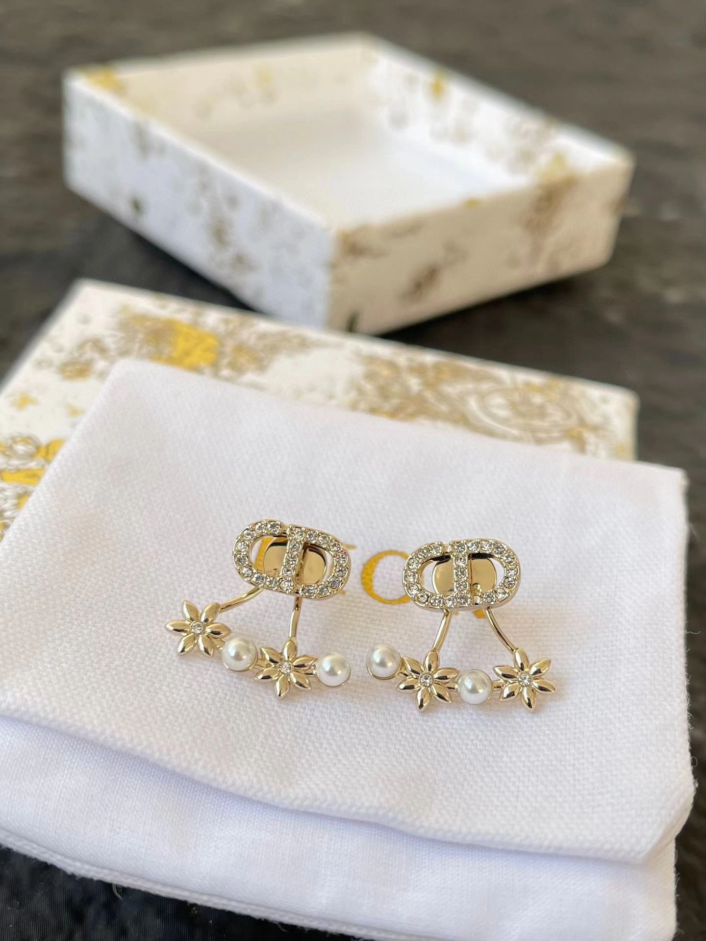 Sparkle jewelry-- 4ior Petit CD Daisy earrings item:E-S392L1367H