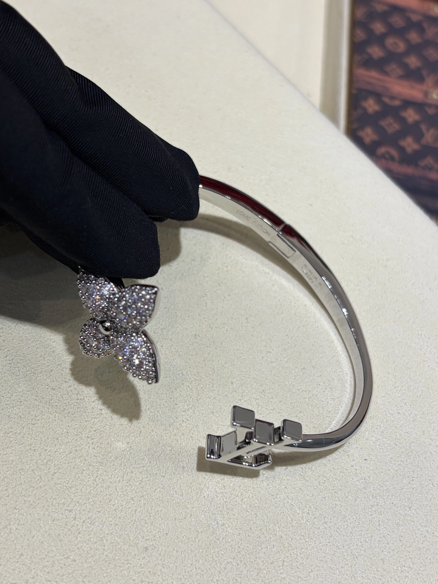 Sparkle jewelry-- 8V 25ss bracelet item:E-S392L1395H
