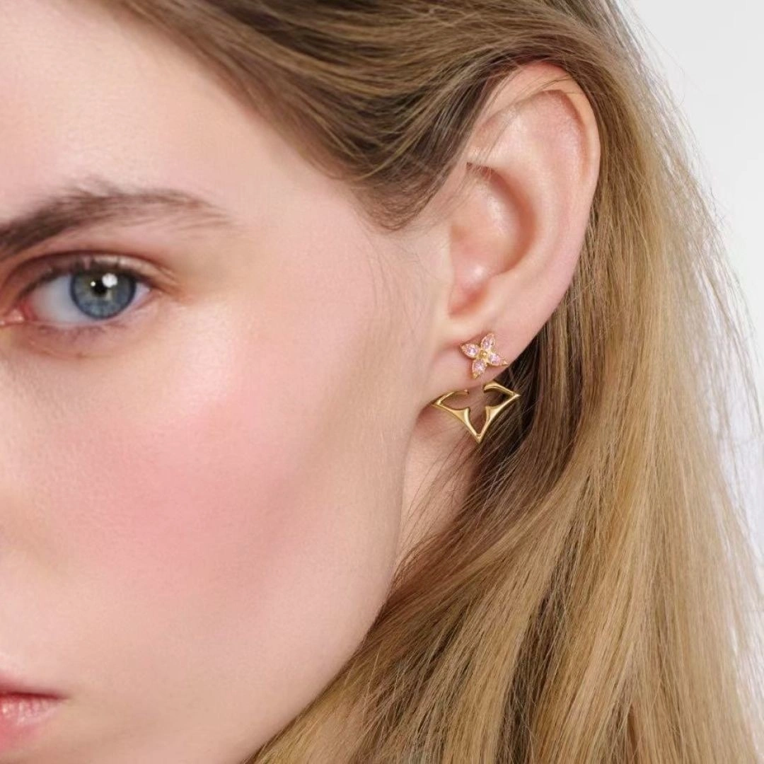 Sparkle jewelry-- 8V earrings Monogram item:E-S392L1394H
