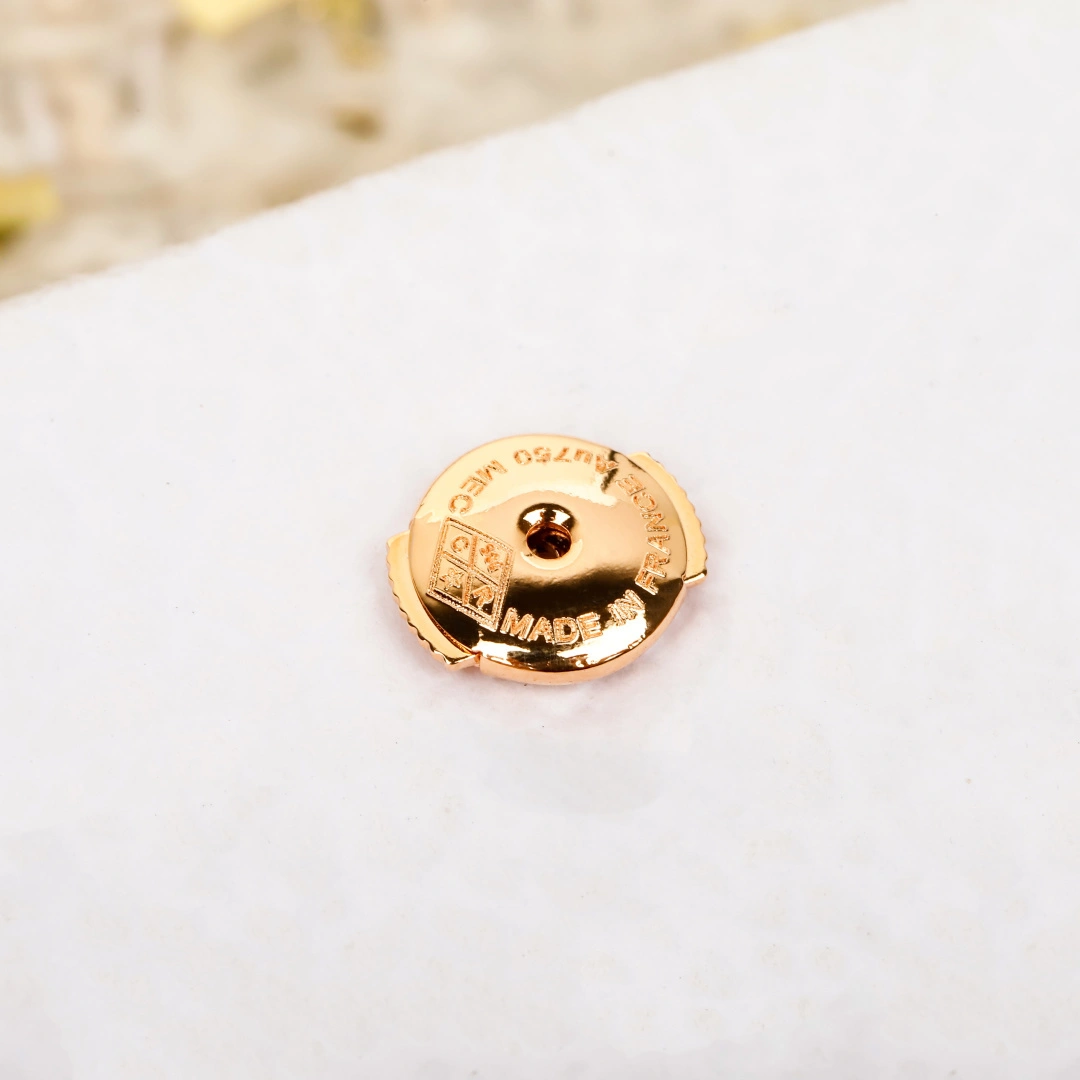 Sparkle jewelry--4ior Gold item：E-S000G1107