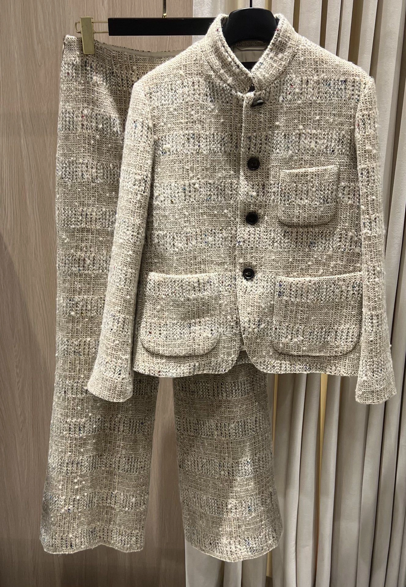 Victoria-- 8oro Pi191 Spagna Jacket in Speckled Bouclé Wool Tweed Speckled Straight-Leg Pants suit Wool item:E-F140L1933H