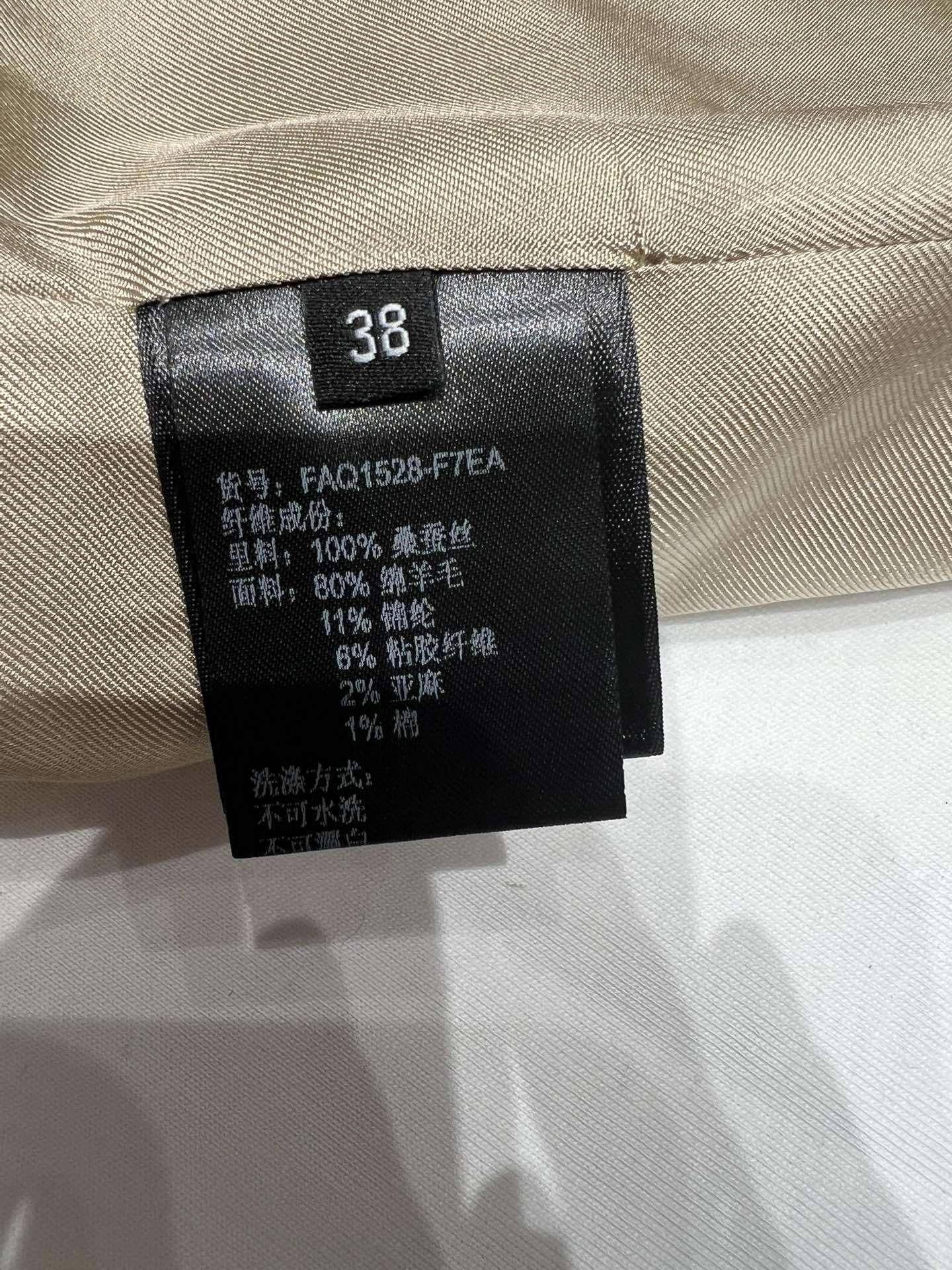 Victoria-- 8oro Pi191 Spagna Jacket in Speckled Bouclé Wool Tweed Speckled Straight-Leg Pants suit Wool item:E-F140L1933H
