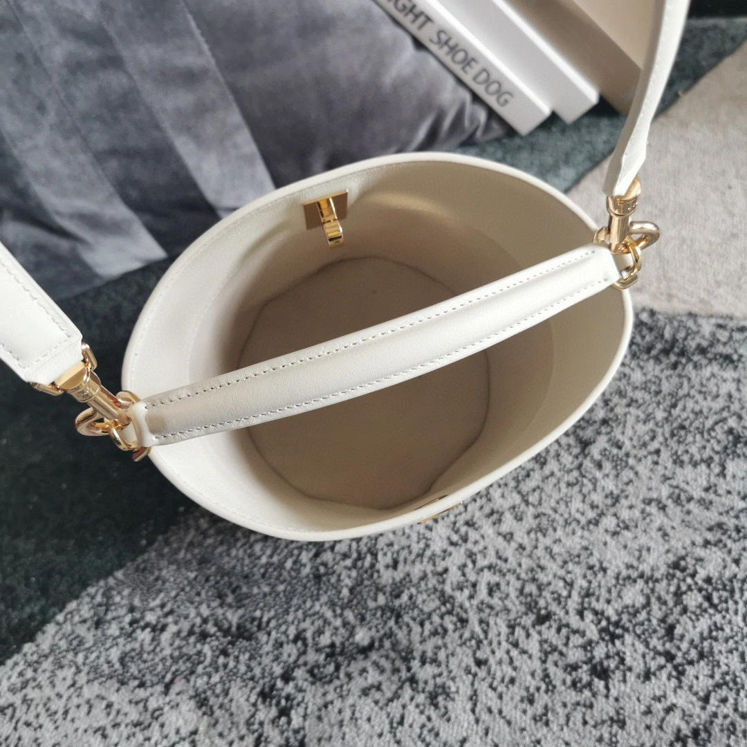 TEEN BUCKET 16，cowhide 2Colour item:B-B092B1238-2
