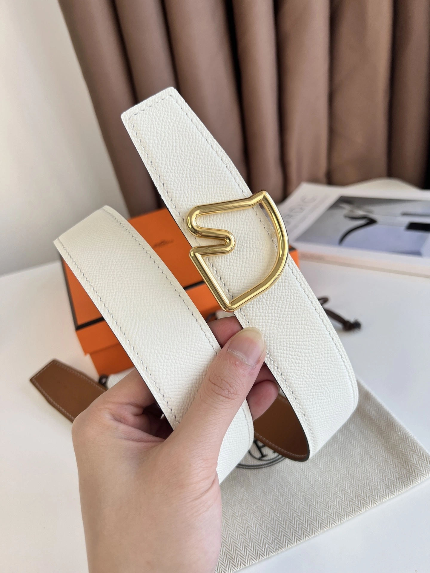 &Barbara-- TETE DE CHEVAL BELT BUCKLE & REVERSIBLE LEATHER STRAP 38MM epsom item:C-S333B25135