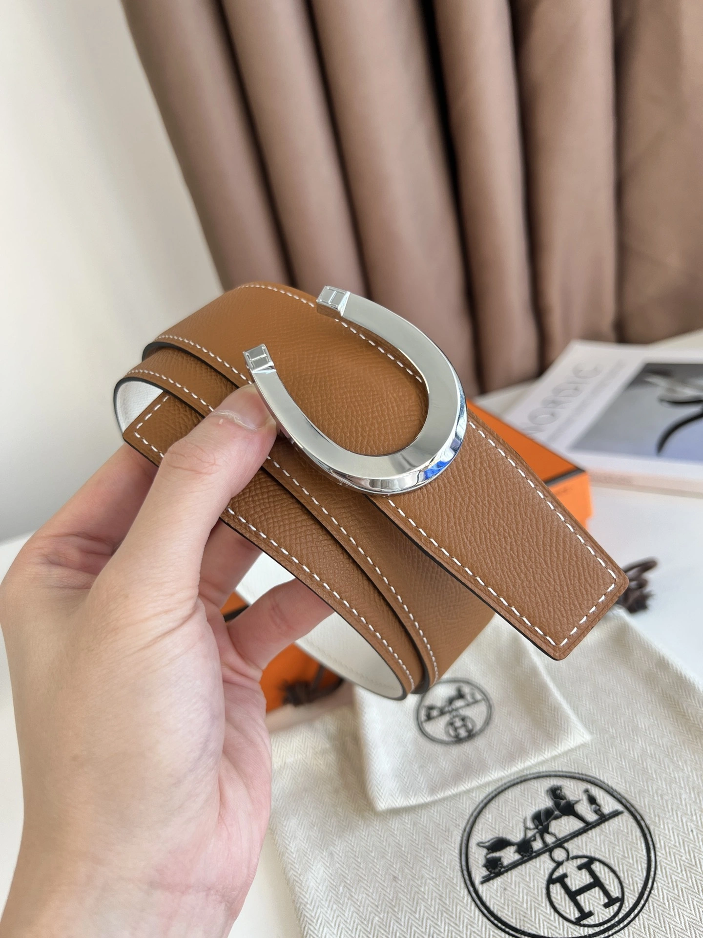 Barbara-- TETE DE CHEVAL BELT BUCKLE & REVERSIBLE LEATHER STRAP 38MM epsom item:C-S333B25136