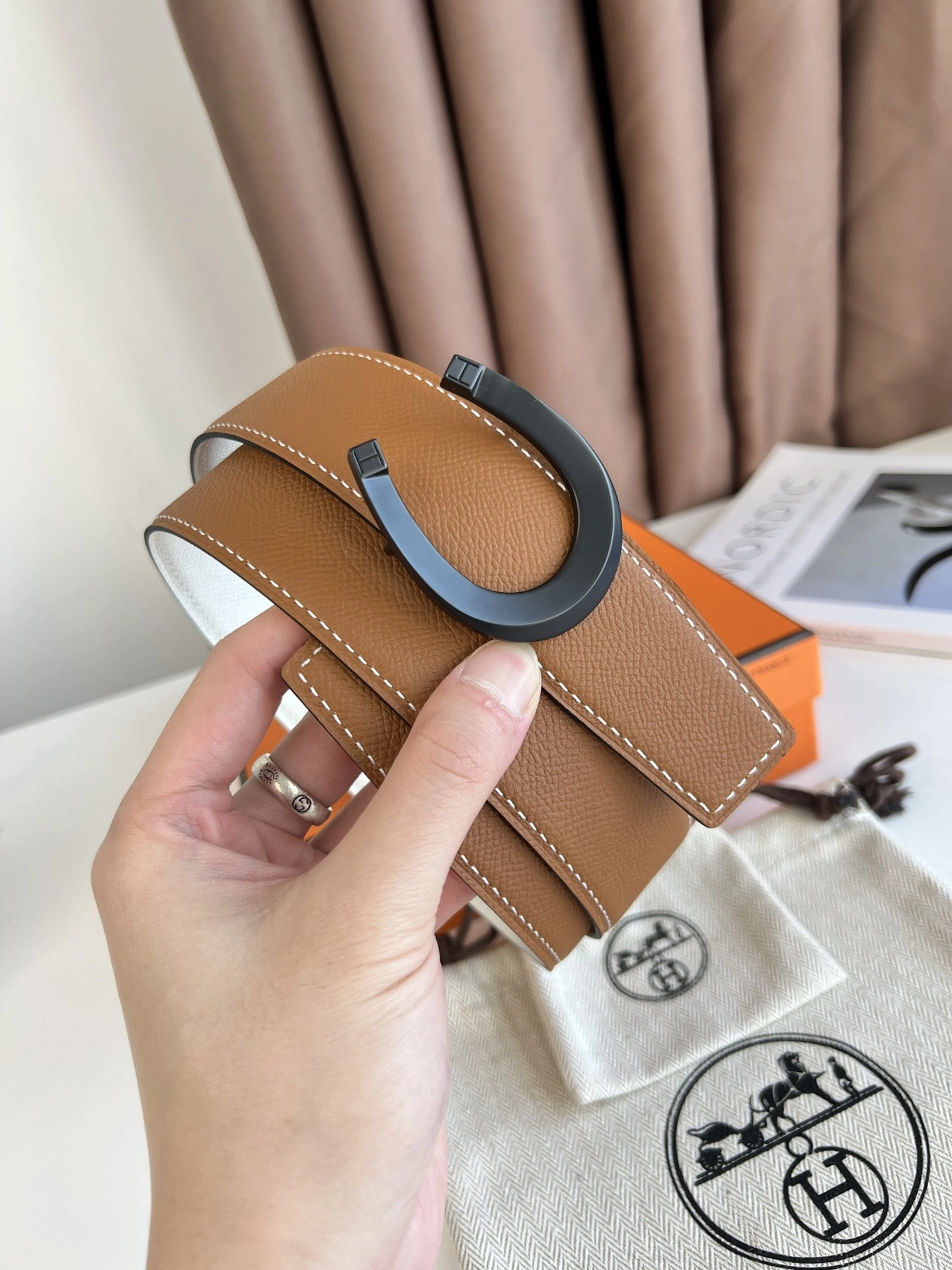 Barbara-- TETE DE CHEVAL BELT BUCKLE & REVERSIBLE LEATHER STRAP 38MM epsom item:C-S333B25137