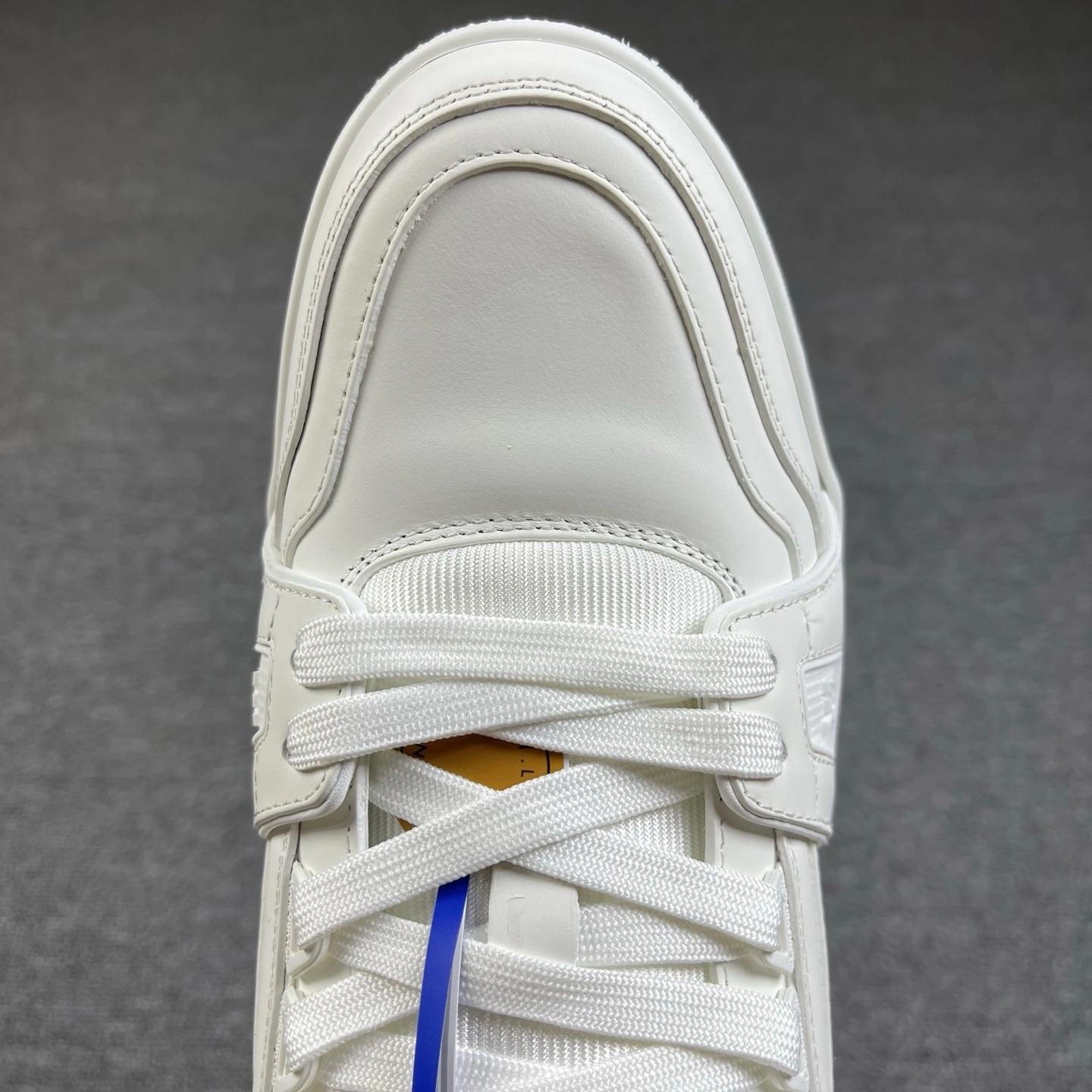 TH-- 8V 1A9G4Z Trainer item:ET-X234L0138B