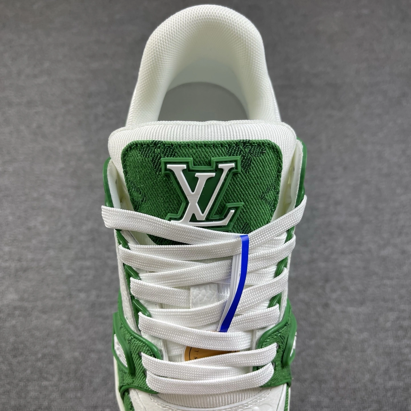 TH-- 8V 1A9JI1 Trainer item:ET-X234L0122B