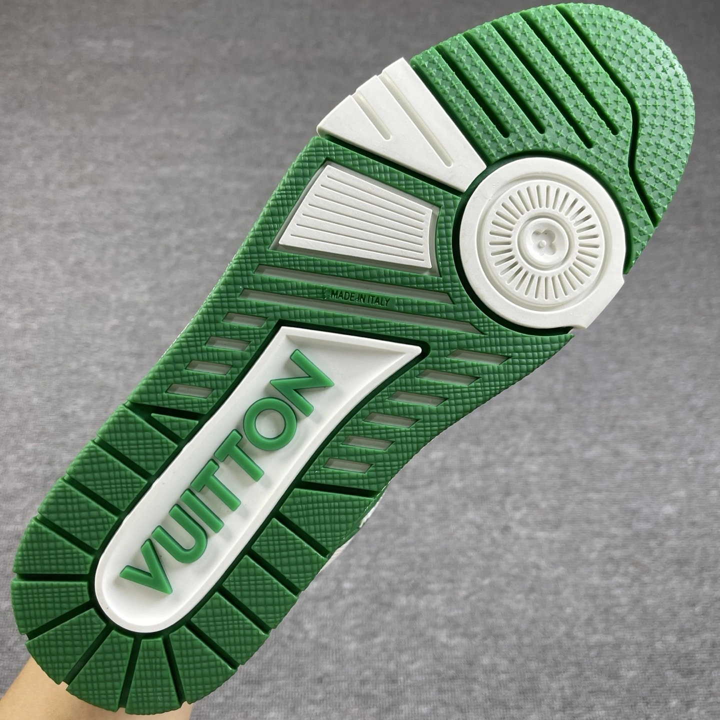 TH-- 8V 1A9JI1 Trainer item:ET-X234L0122B
