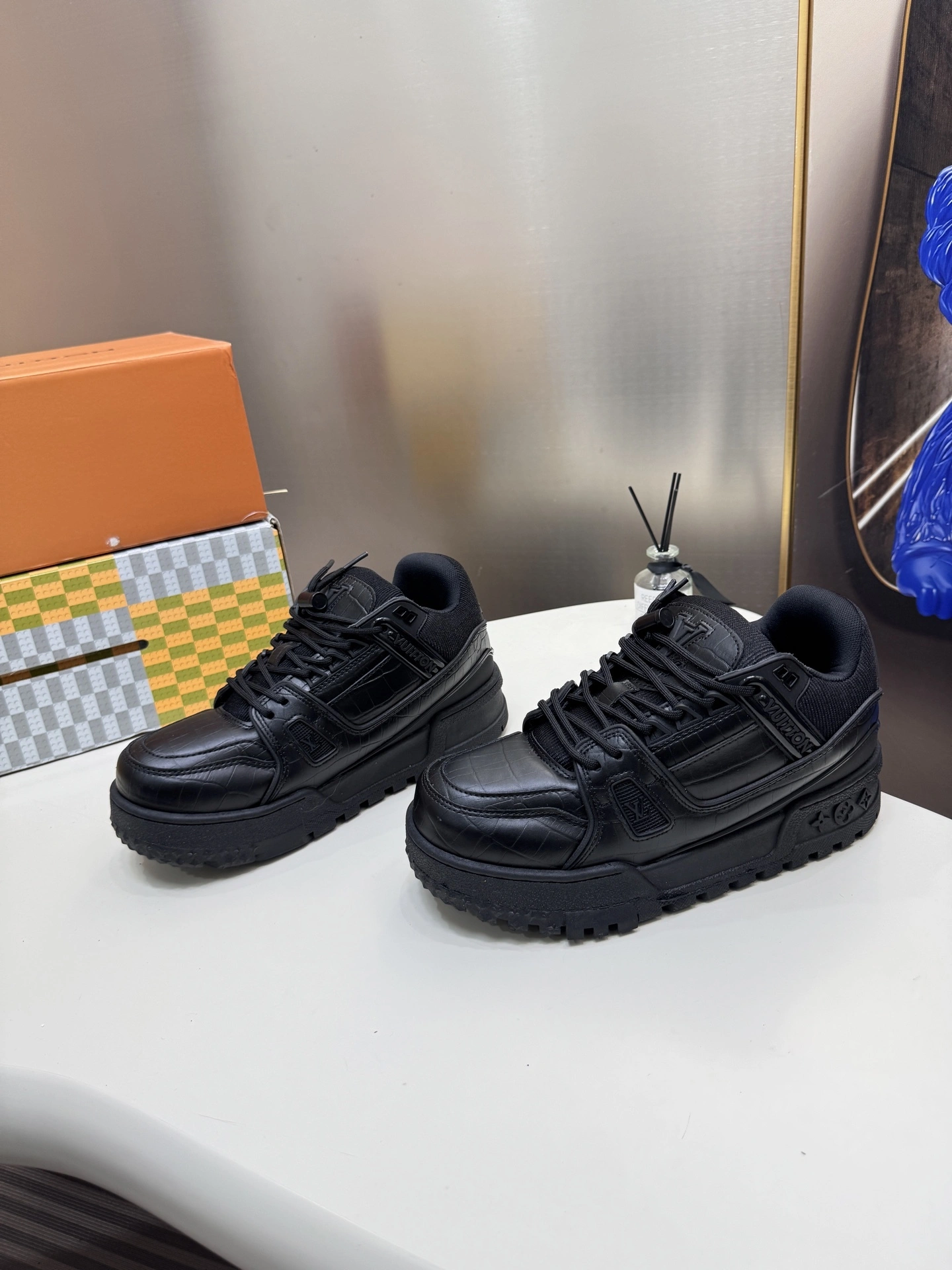 TH-- 8V 1ACN15 Trainer item:ET-X234L0132B