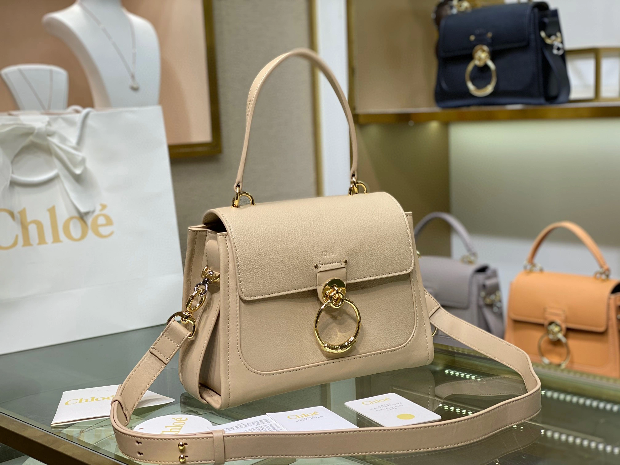 Tess Day item:B-B088B1130