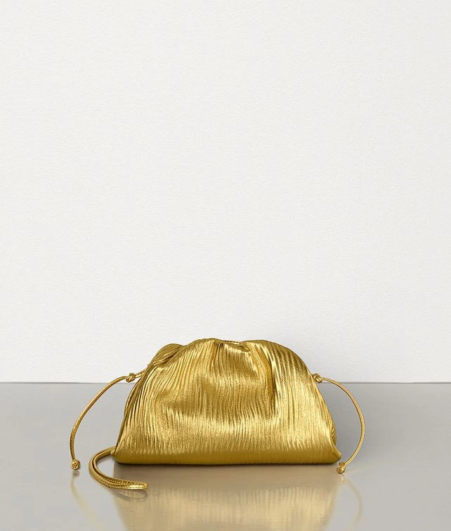 The pouch 585852VCQ608011,counters quality item: 086I134BO68OI1430