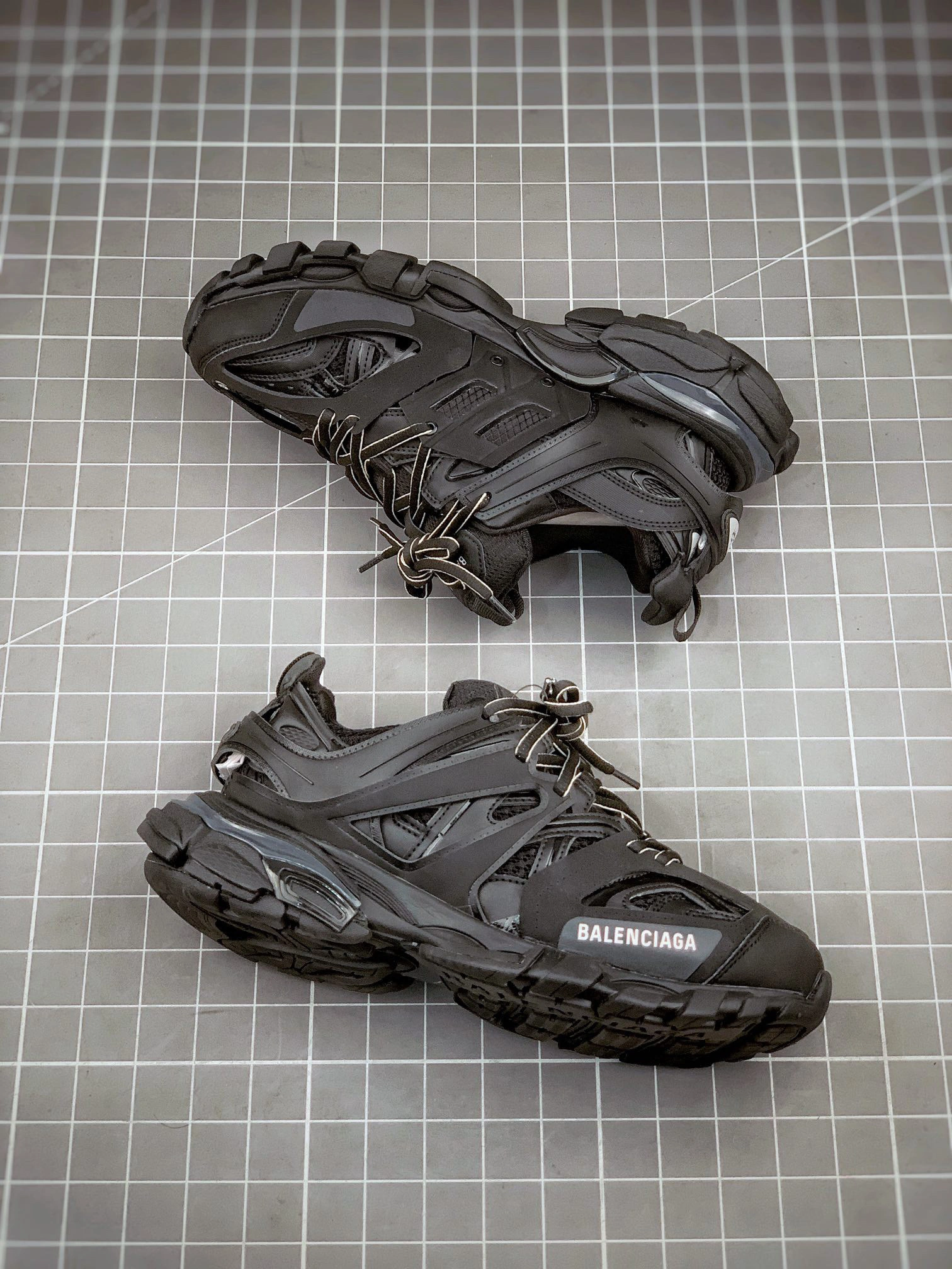 &&Track item number: A-X167I02494T