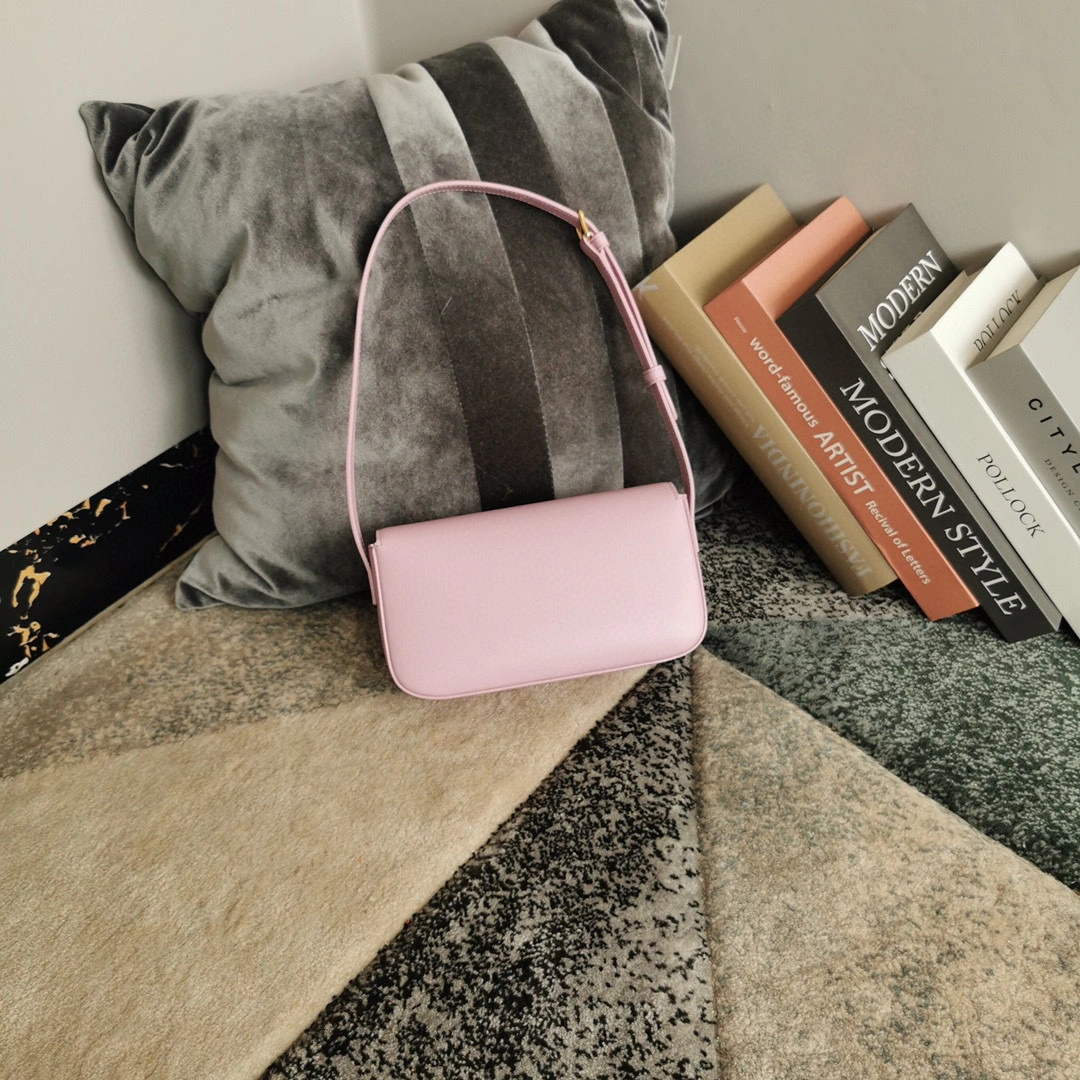 Triomphe item:B-B078B1305