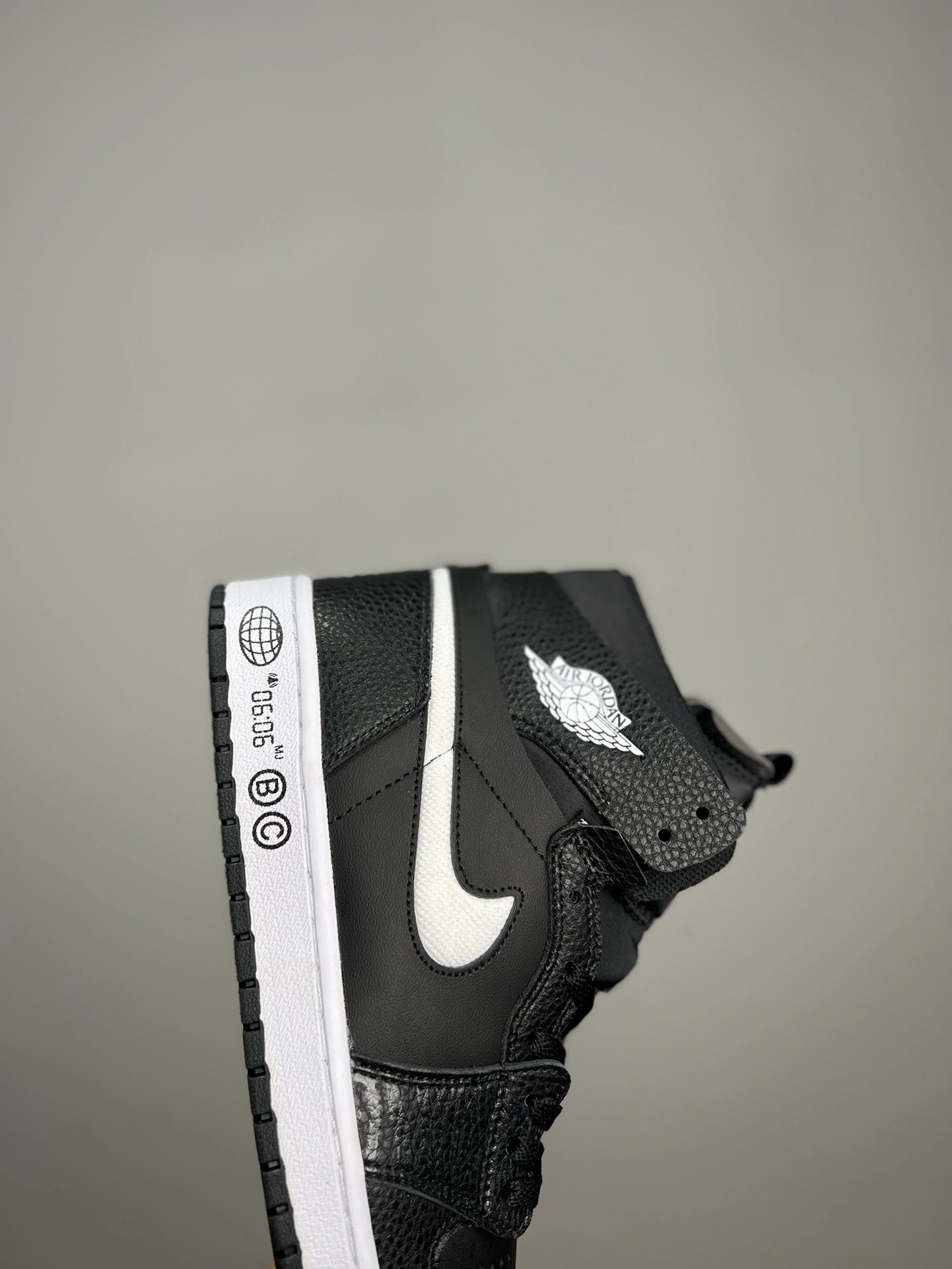 Uncle Sam- DV3473-001 item:B-X000G0818H