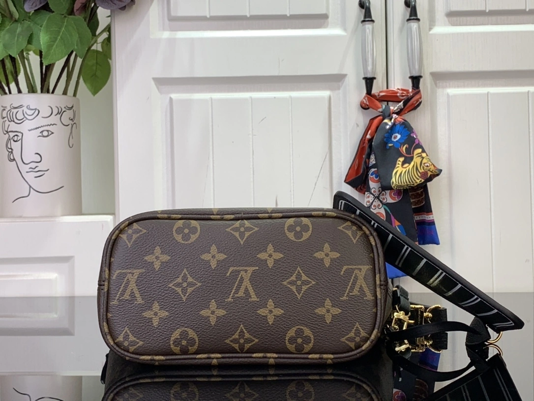 MOMO-- 8V M12099 high quality version Neverfull Bandoulière Inside Out BB item:E-B063C0203