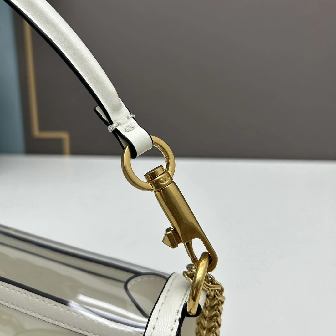 V1859ti9o 2W2B0K30JCN-YL0 Calfskin item:DT-B225E2033