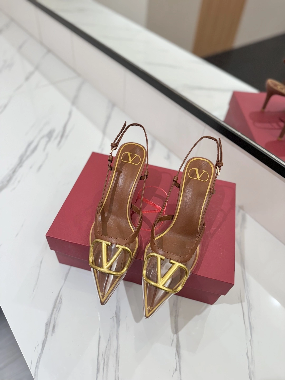 COCO-- V1859ti9o 2W2S0R01QJGND3 Heel height：8CM VLogo Signature goatskin item:E-X138C3004