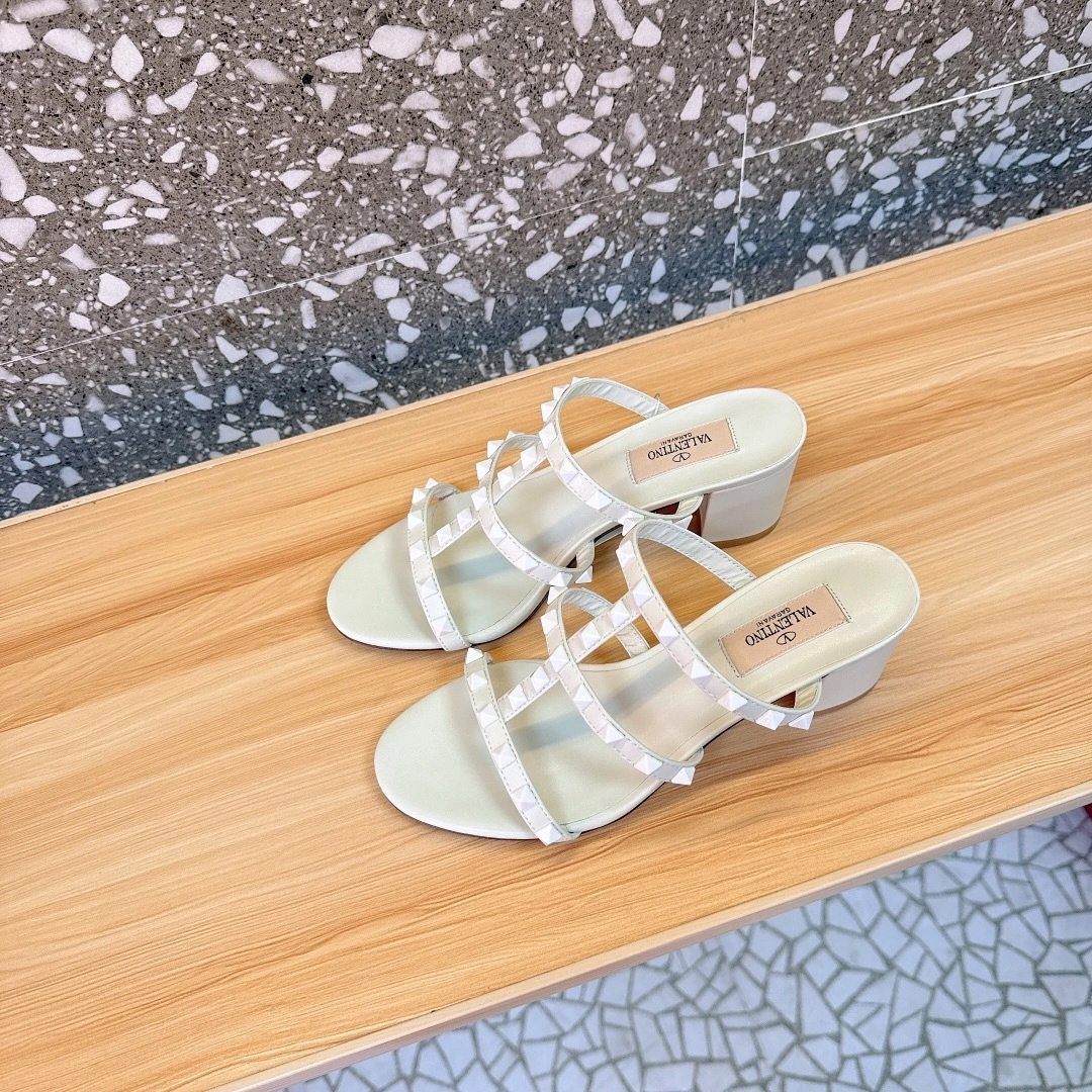 V1859ti9o 3W0S0C47VB8098 Heel height：6CM sheepskin item:ET-X000E1405W