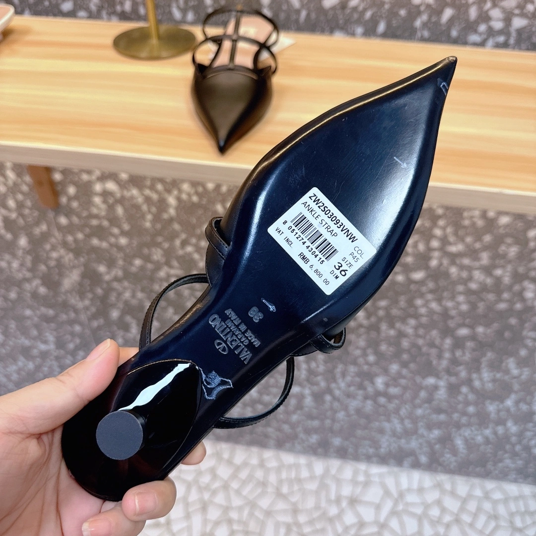 V1859ti9o 4W0S0IZ2ACT0NO Heel height：2CM item:ET-X302A0904