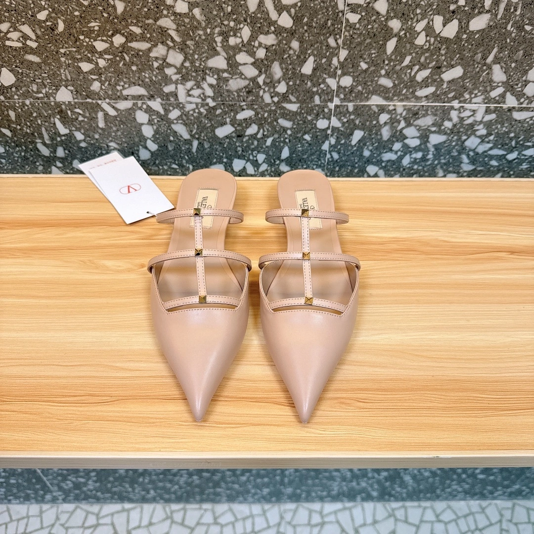 V1859ti9o 4W0S0IZ2ACTGF9 Heel height：2CM item:ET-X302A0905