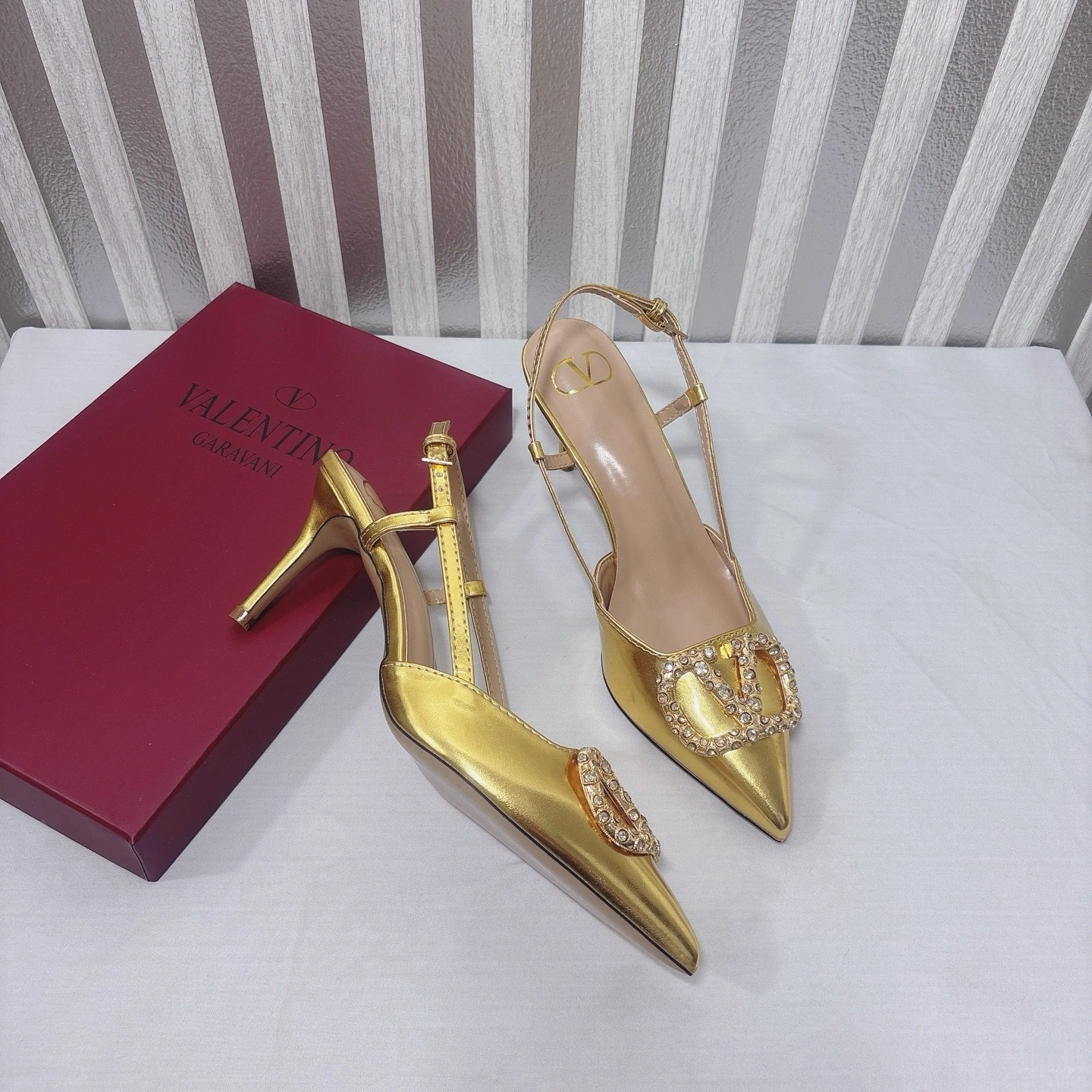 V1859ti9o 6W2S0R01LUY9MR Heel height：8CM item:ET-X234E0776W