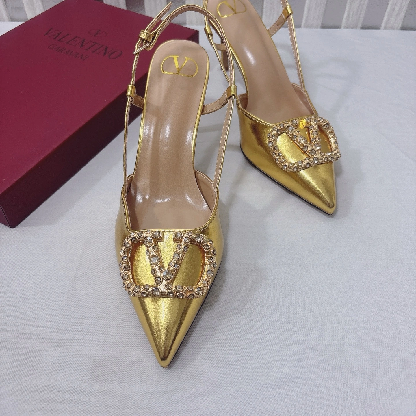 V1859ti9o 6W2S0R01LUY9MR Heel height：8CM item:ET-X234E0776W