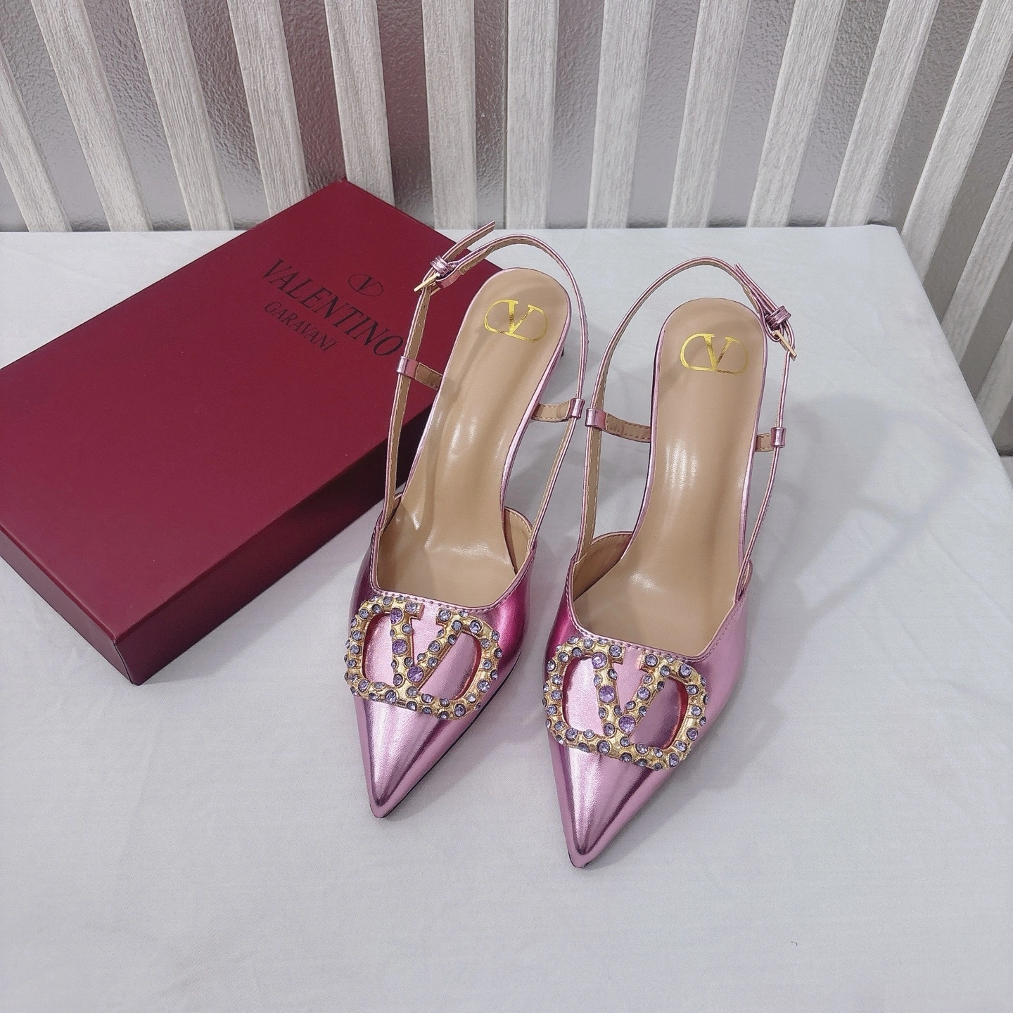 V1859ti9o 6W2S0R01LUYBSV Heel height：8CM item:ET-X234E0775W