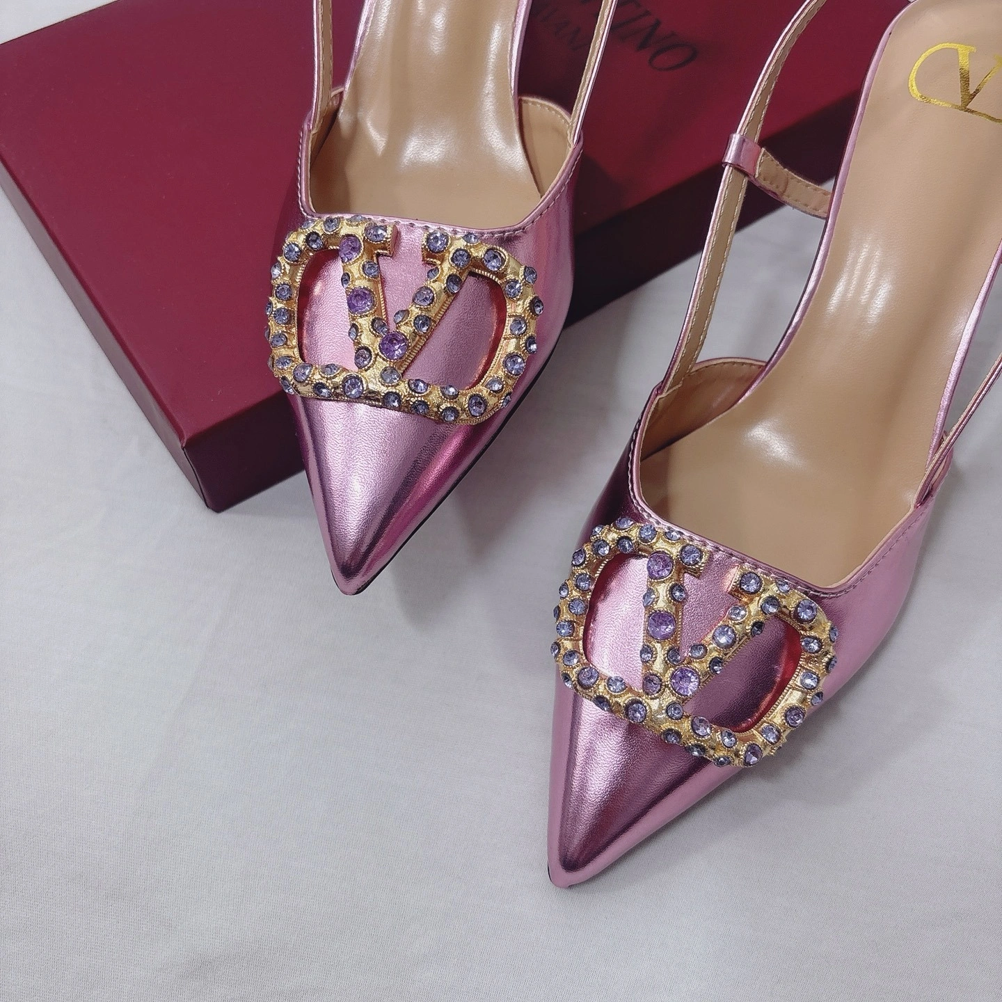 V1859ti9o 6W2S0R01LUYBSV Heel height：8CM item:ET-X234E0775W