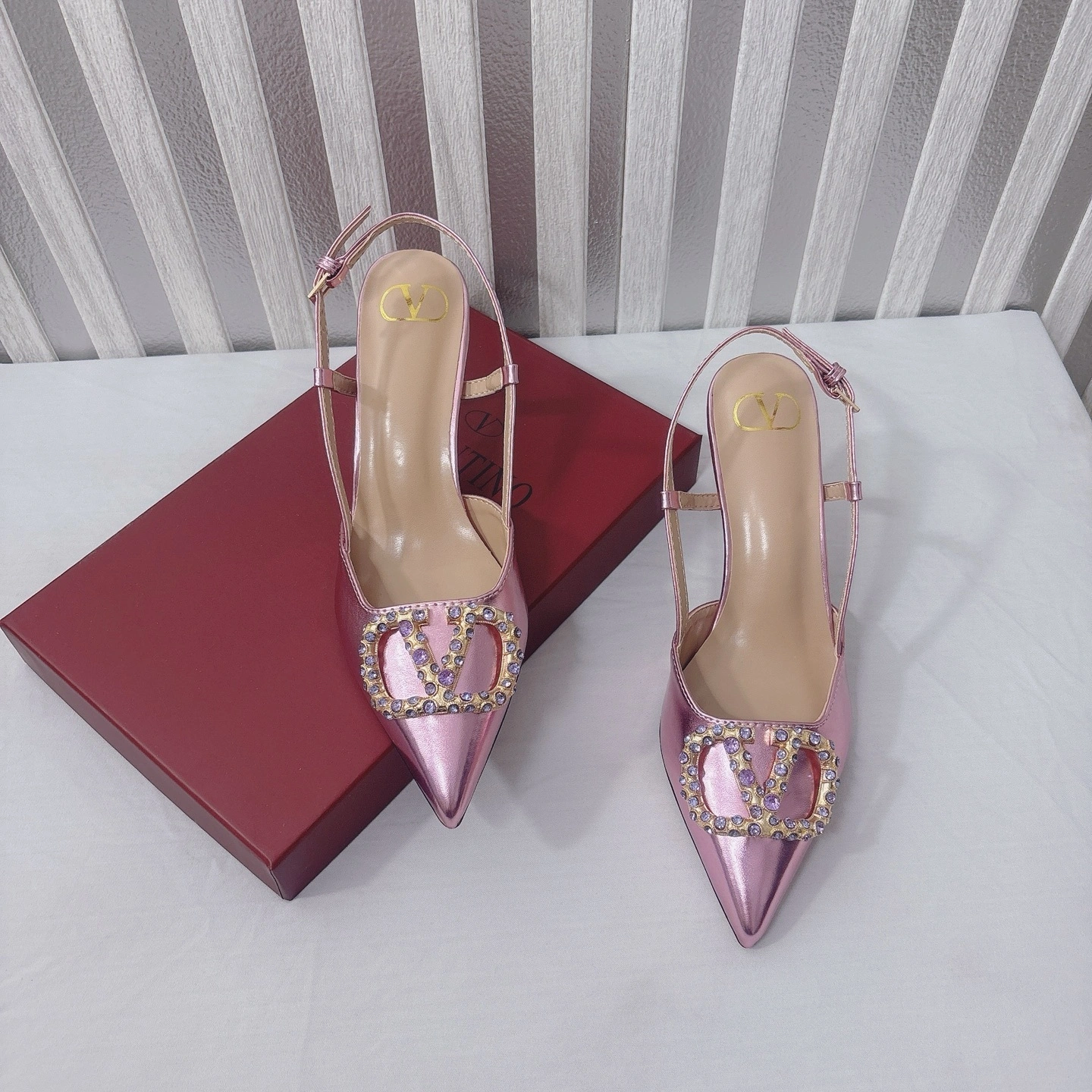V1859ti9o 6W2S0R01LUYBSV Heel height：8CM item:ET-X234E0775W