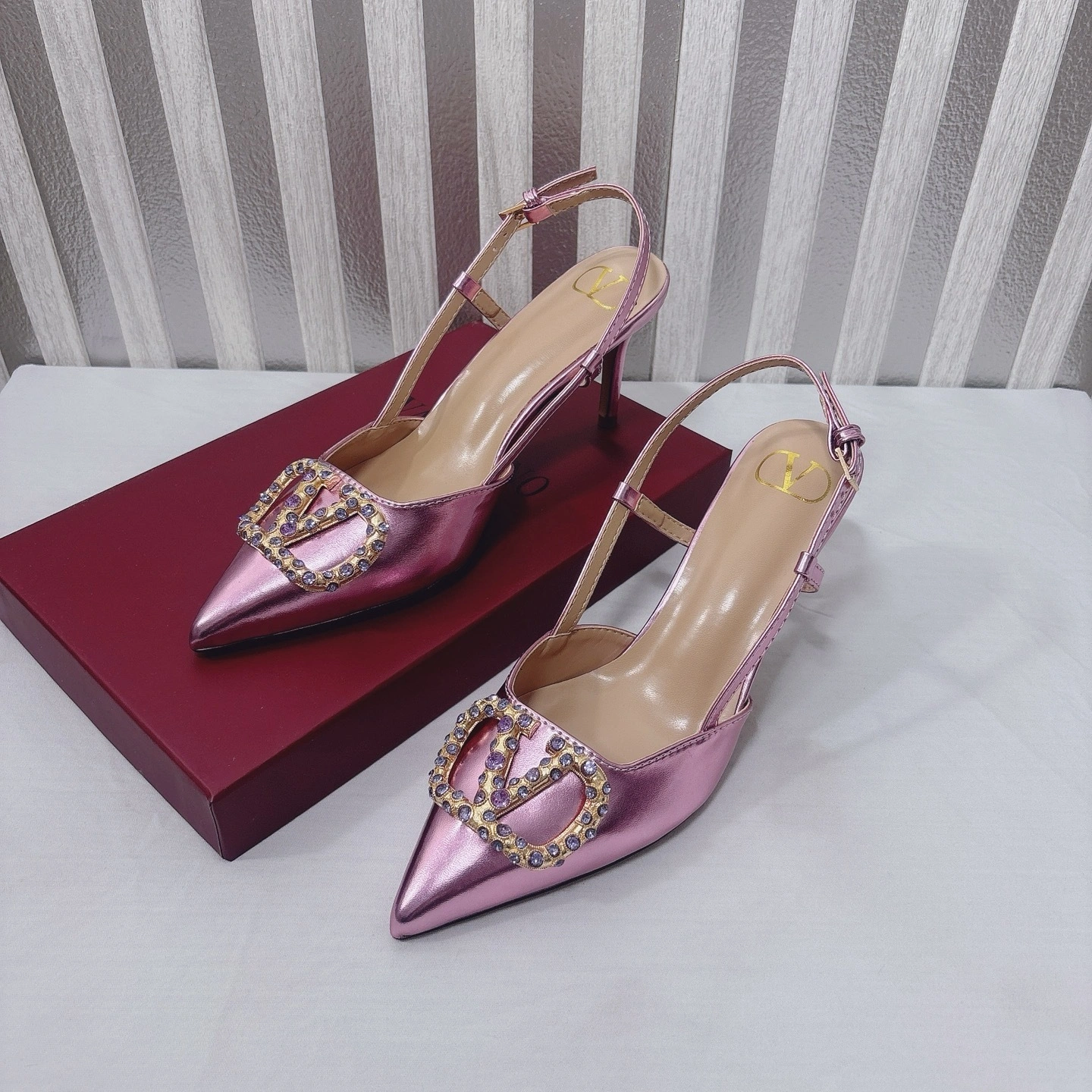 V1859ti9o 6W2S0R01LUYBSV Heel height：8CM item:ET-X234E0775W