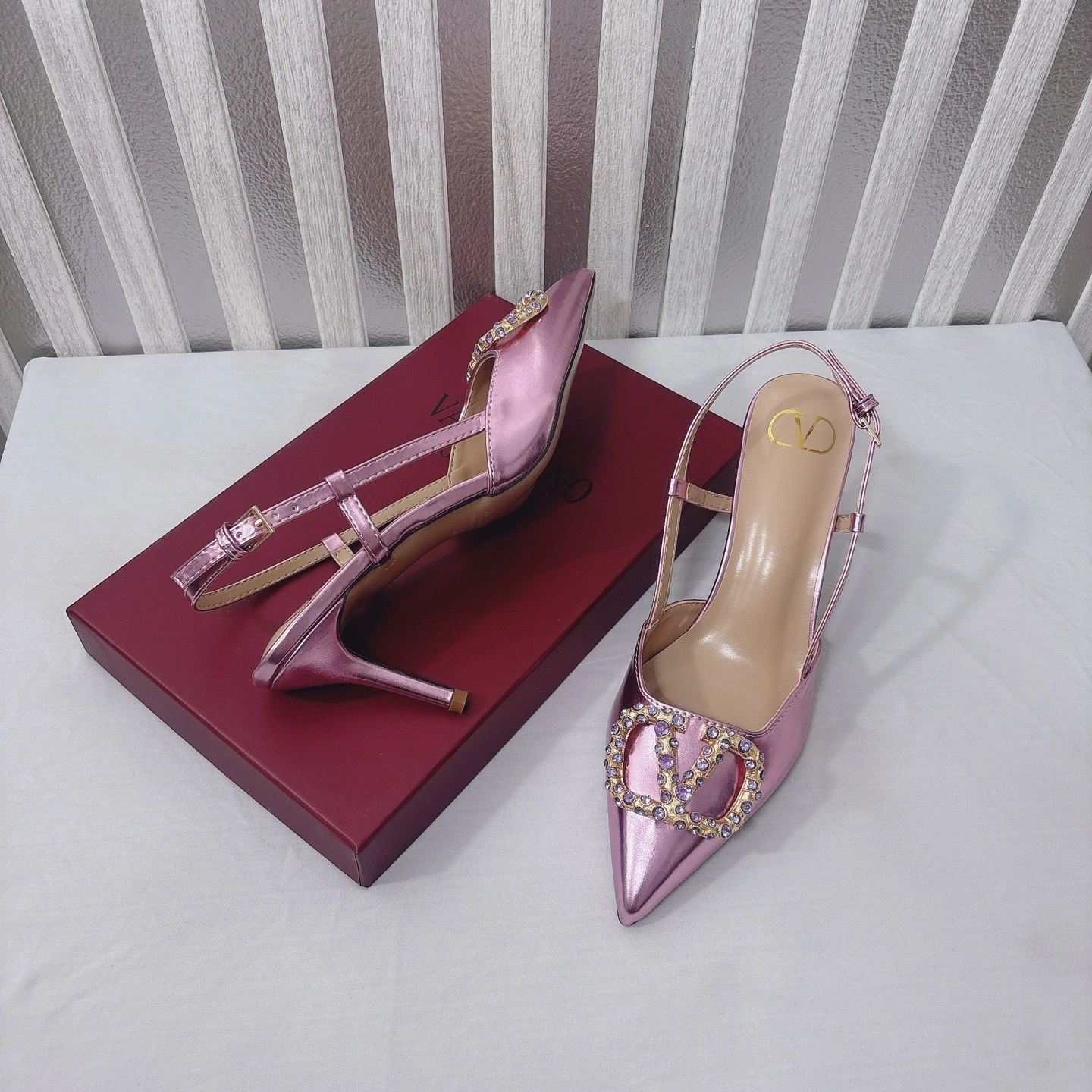 V1859ti9o 6W2S0R01LUYBSV Heel height：8CM item:ET-X234E0775W