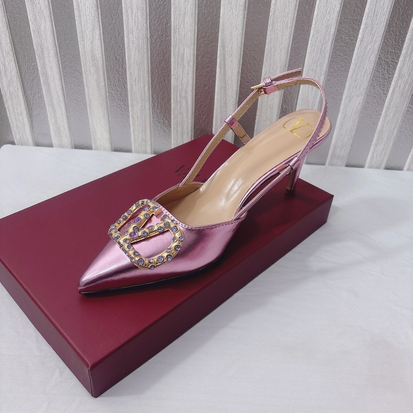 V1859ti9o 6W2S0R01LUYBSV Heel height：8CM item:ET-X234E0775W