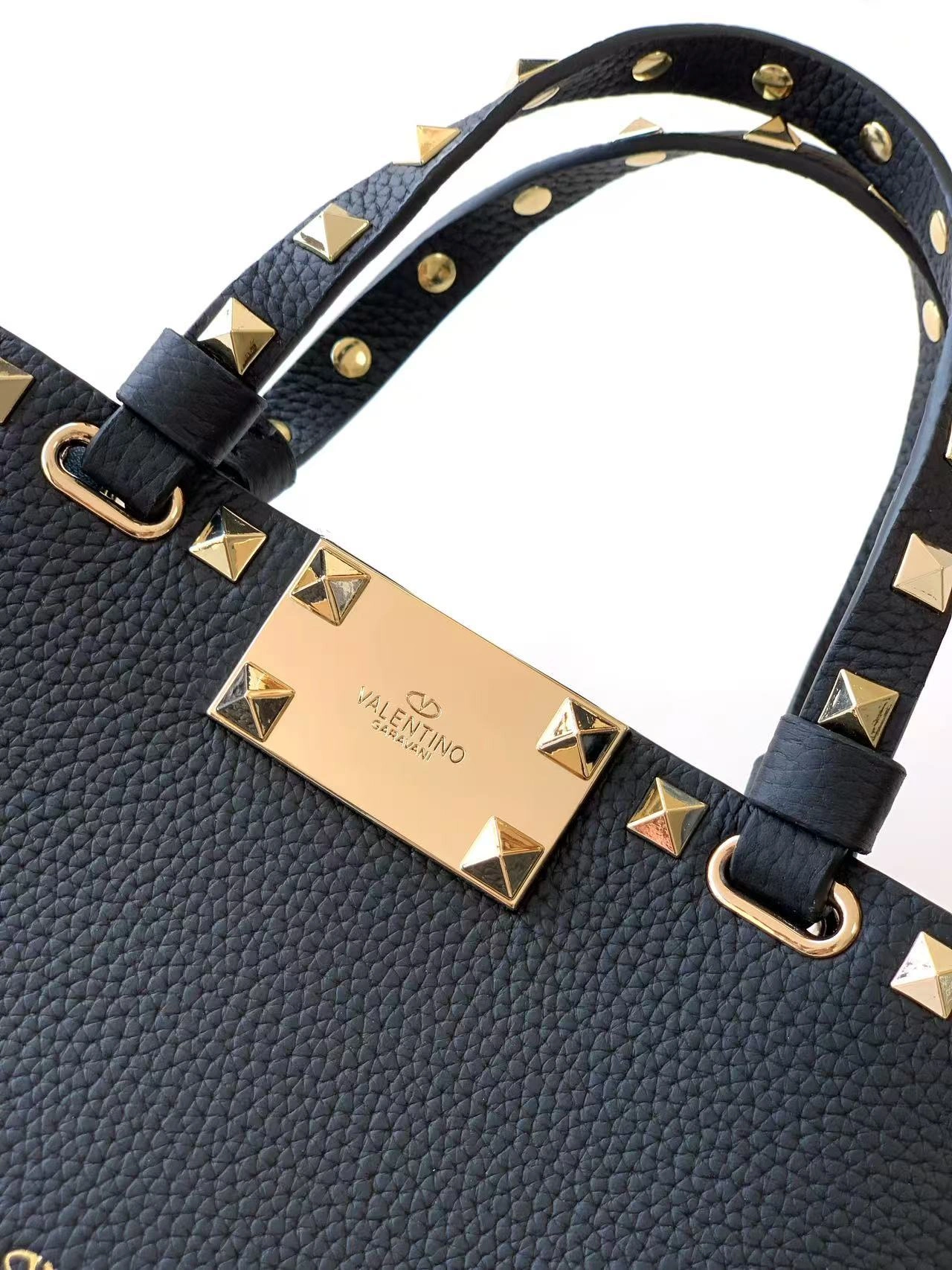 V1859ti9o 7W2P0AT0VSH0NO Calfskin item:ET-B000I2702