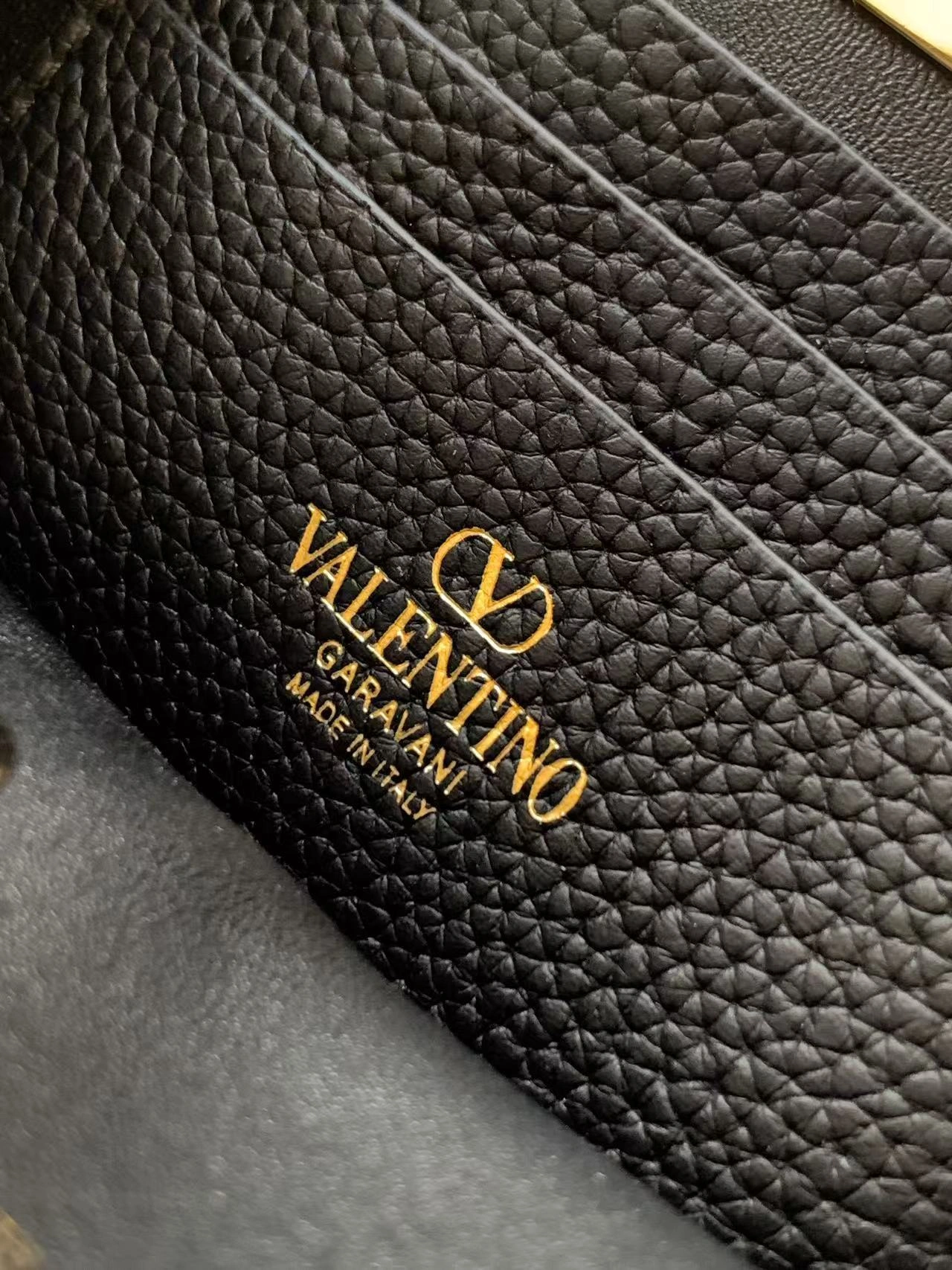 V1859ti9o 7W2P0AT0VSH0NO Calfskin item:ET-B000I2702