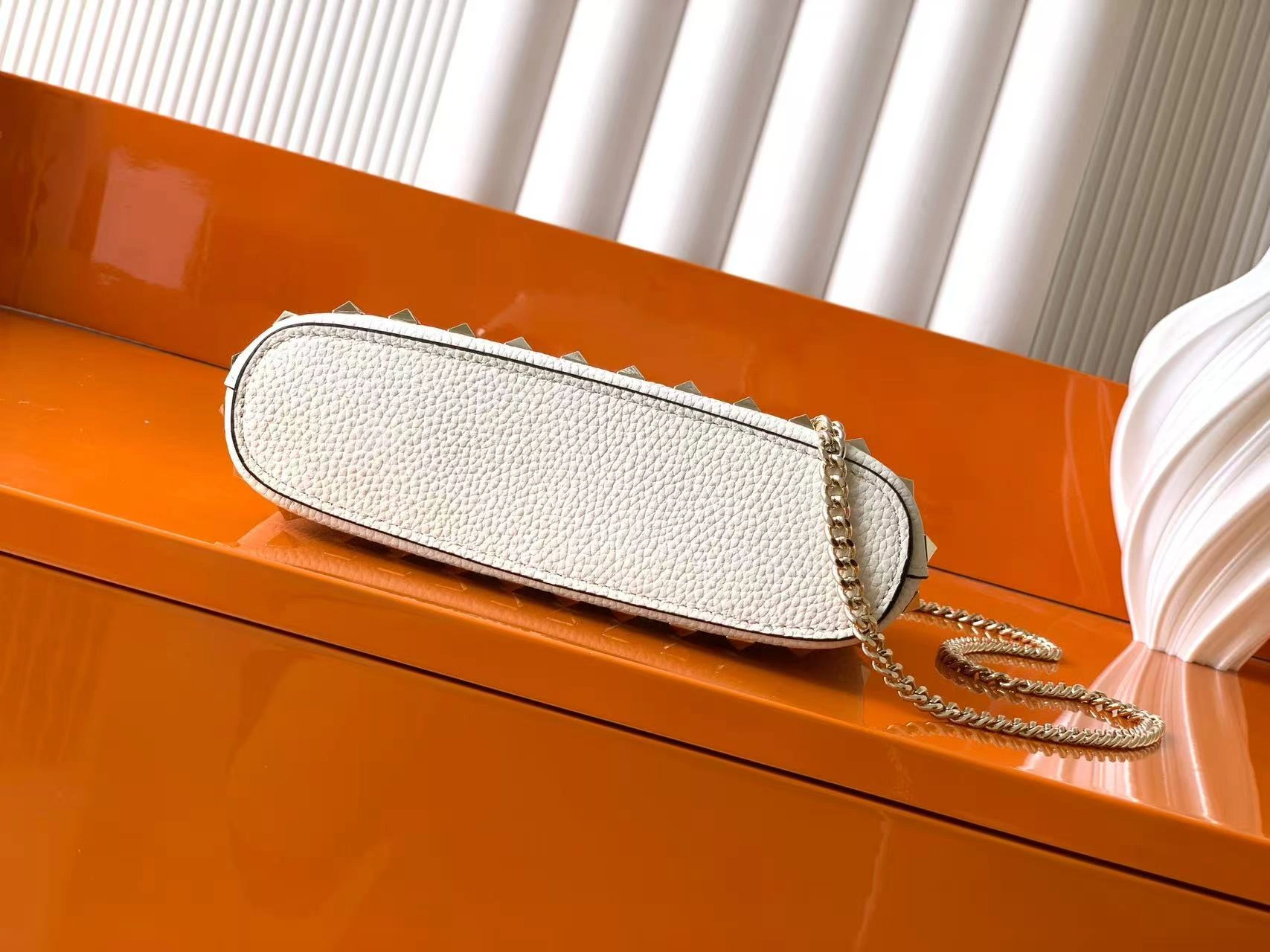 V1859ti9o WP0AT0VSHI16 Calfskin item:ET-B000I2703
