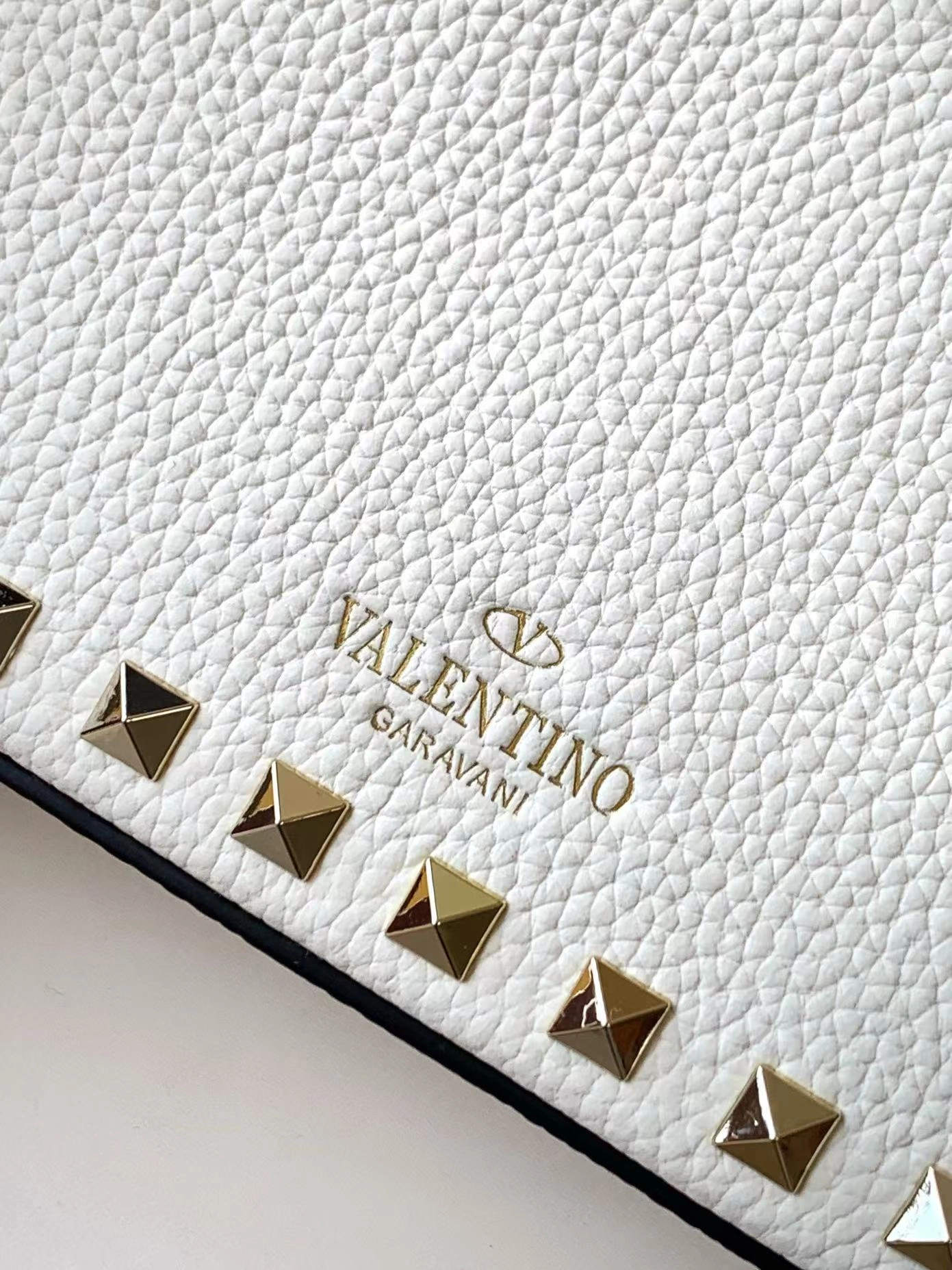 V1859ti9o WP0AT0VSHI16 Calfskin item:ET-B000I2703