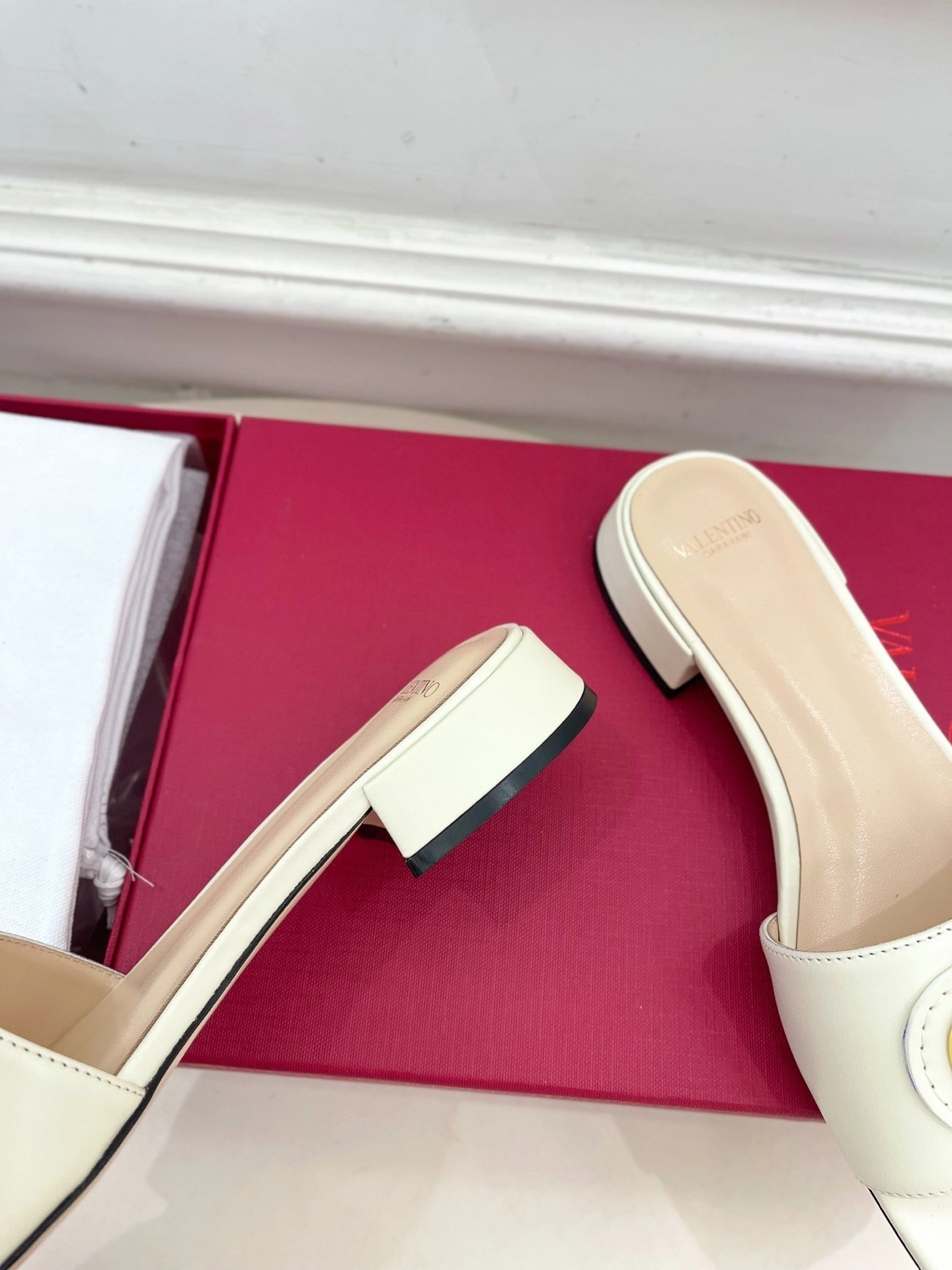 V1859ti9o WS0LT0DSH098 Heel height：2CM Roman Stud item:ET-X234G1160